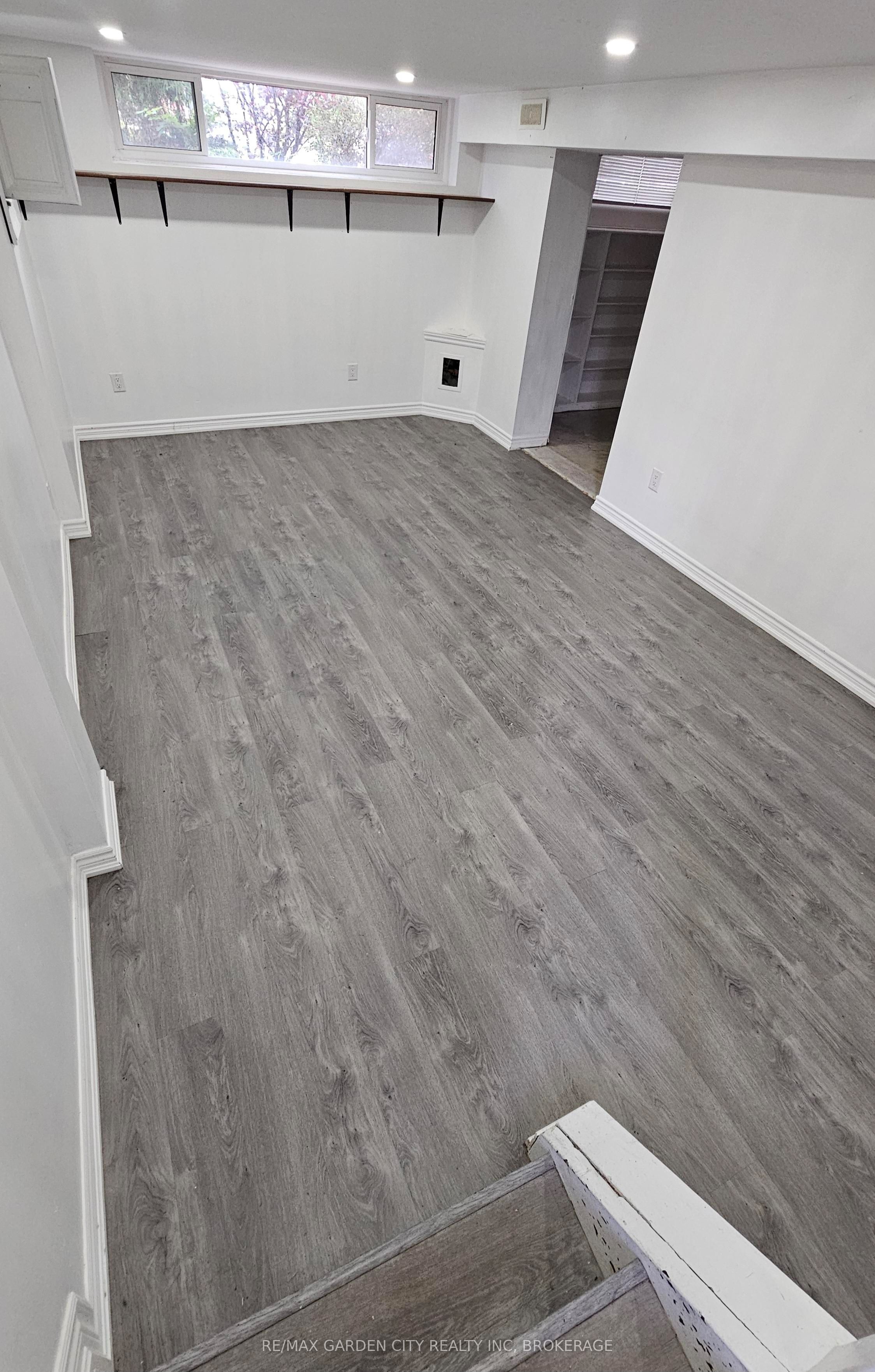 48 Manning Avenue Property Photo 10