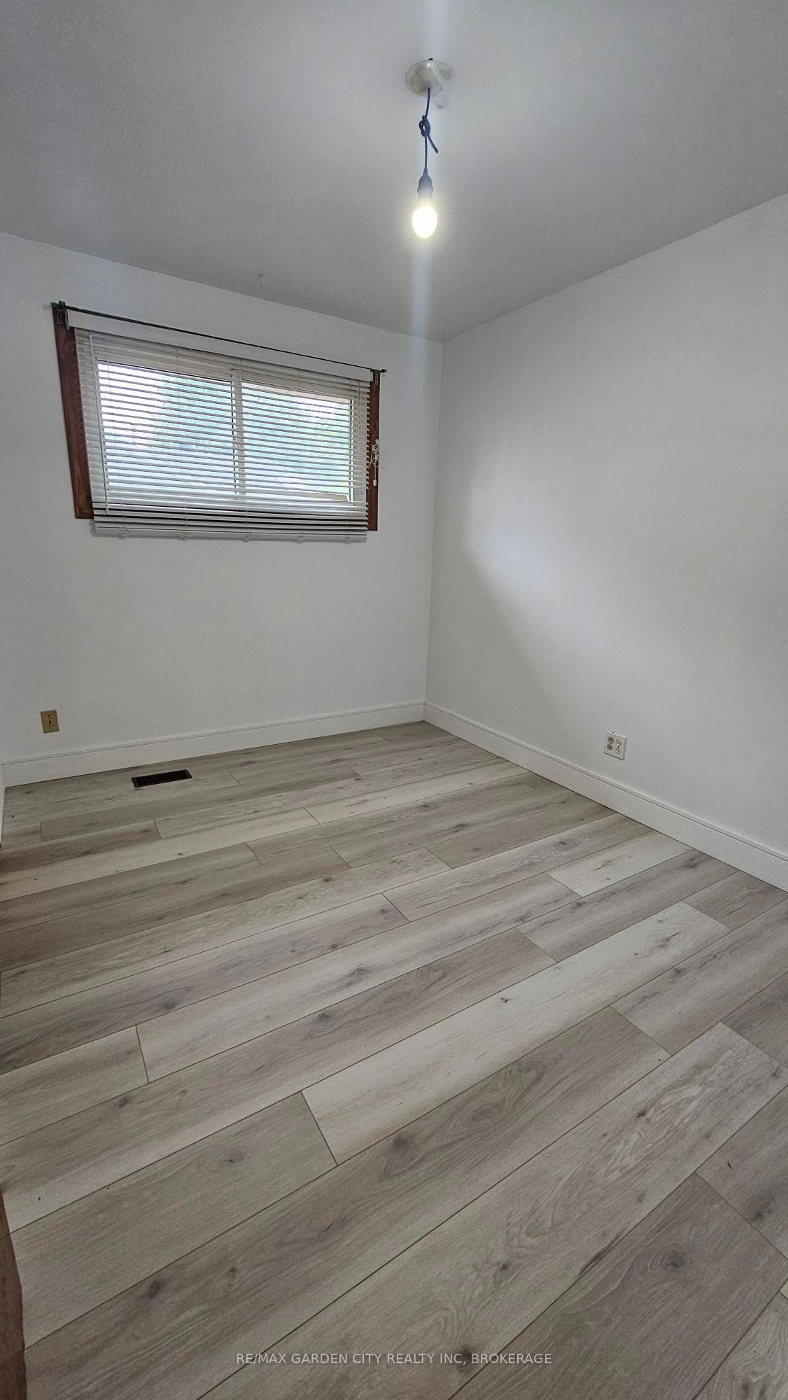 48 Manning Avenue Property Photo 12