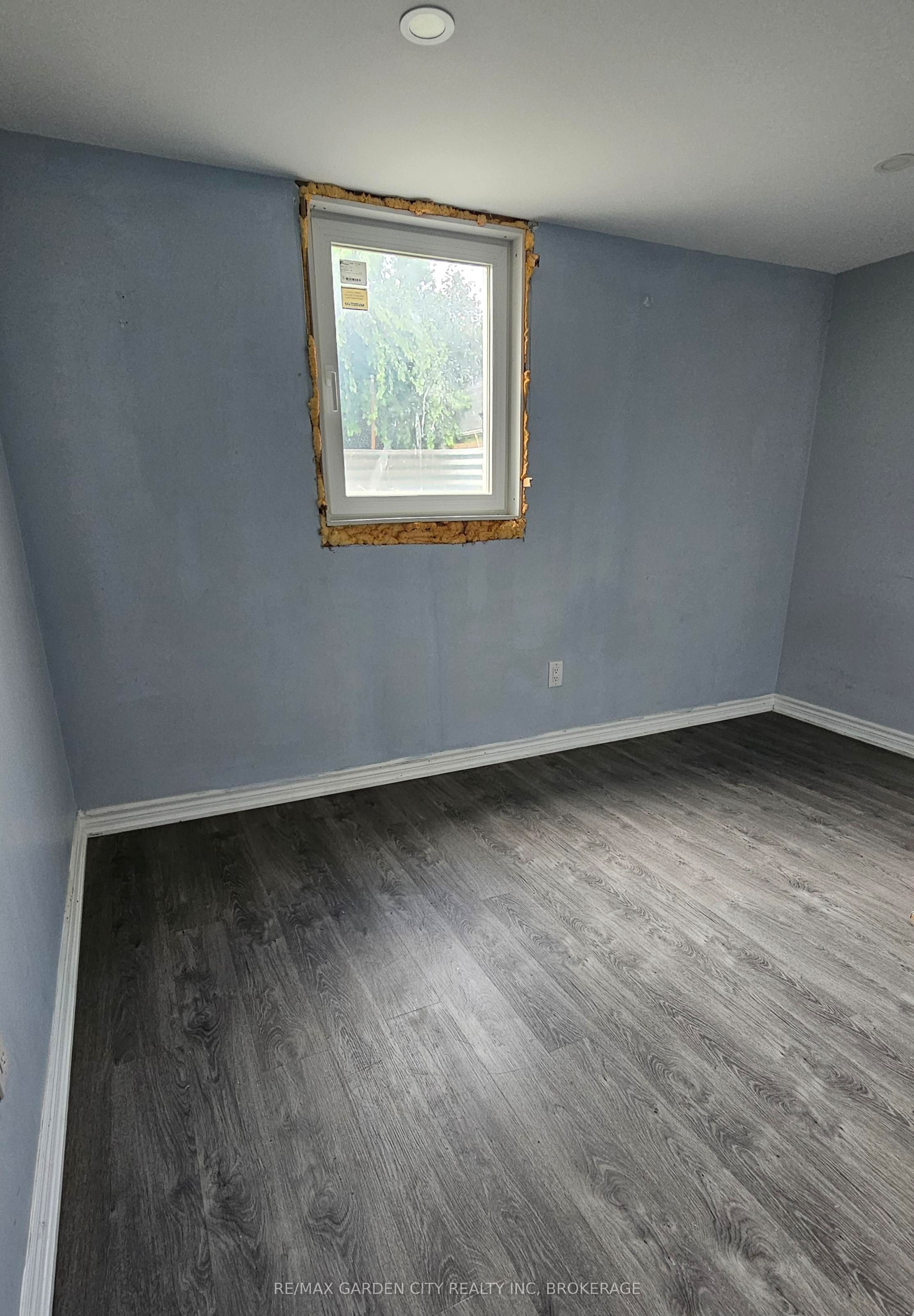 48 Manning Avenue Property Photo 14
