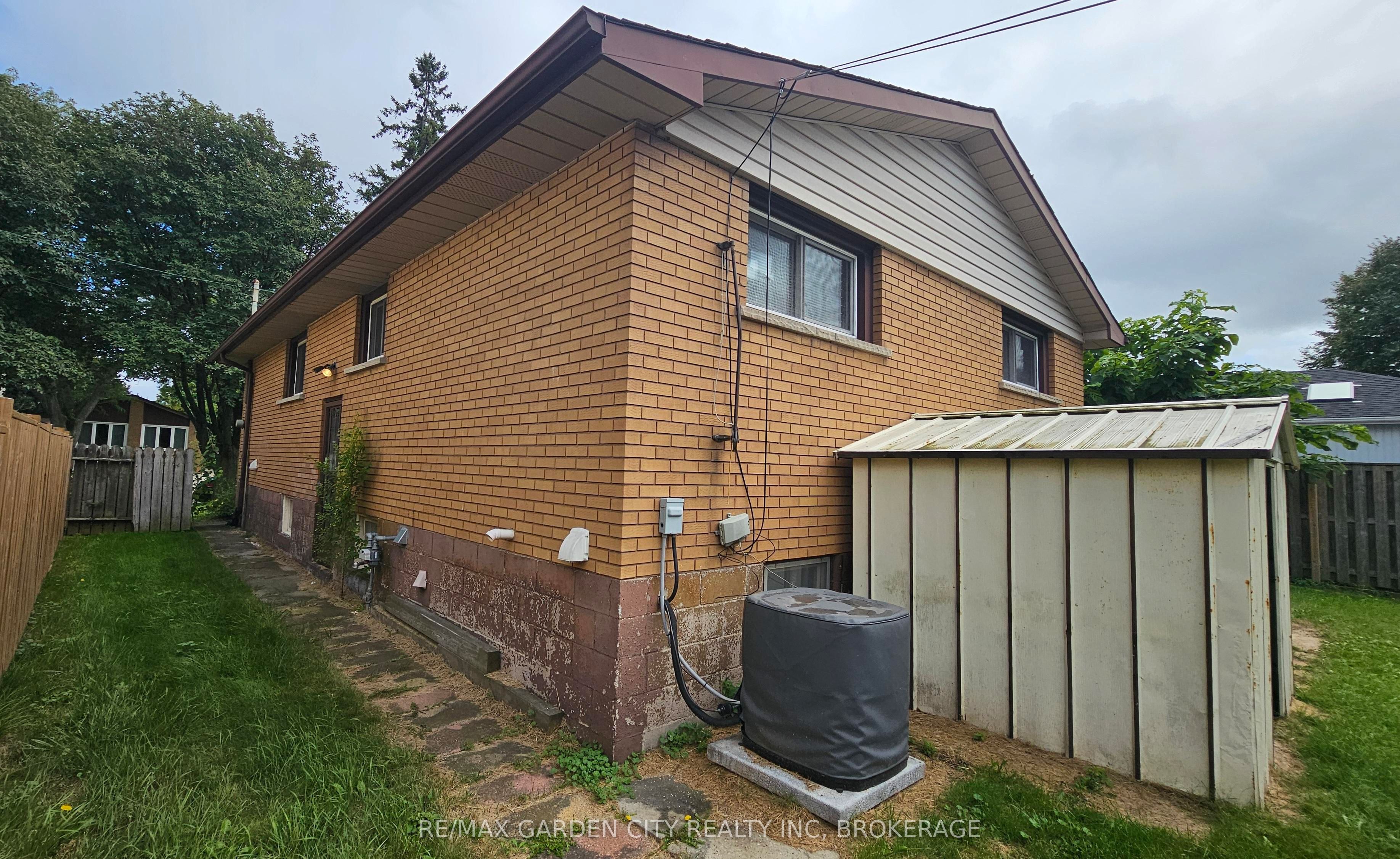 48 Manning Avenue Property Photo 23