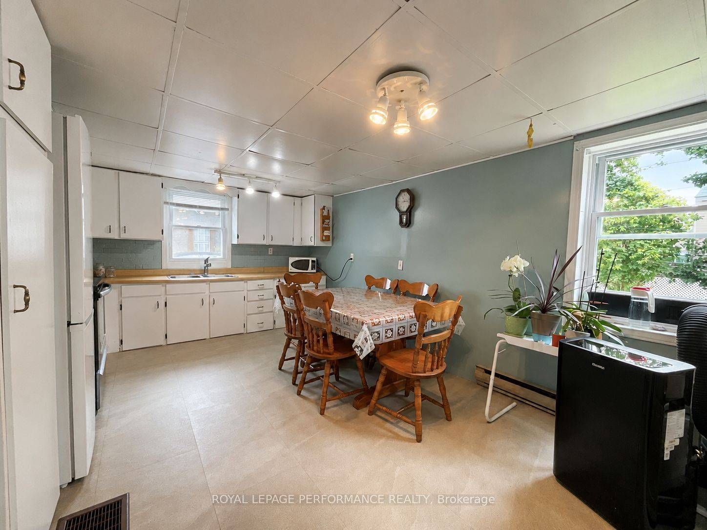 232 Regent Street Property Photo 5