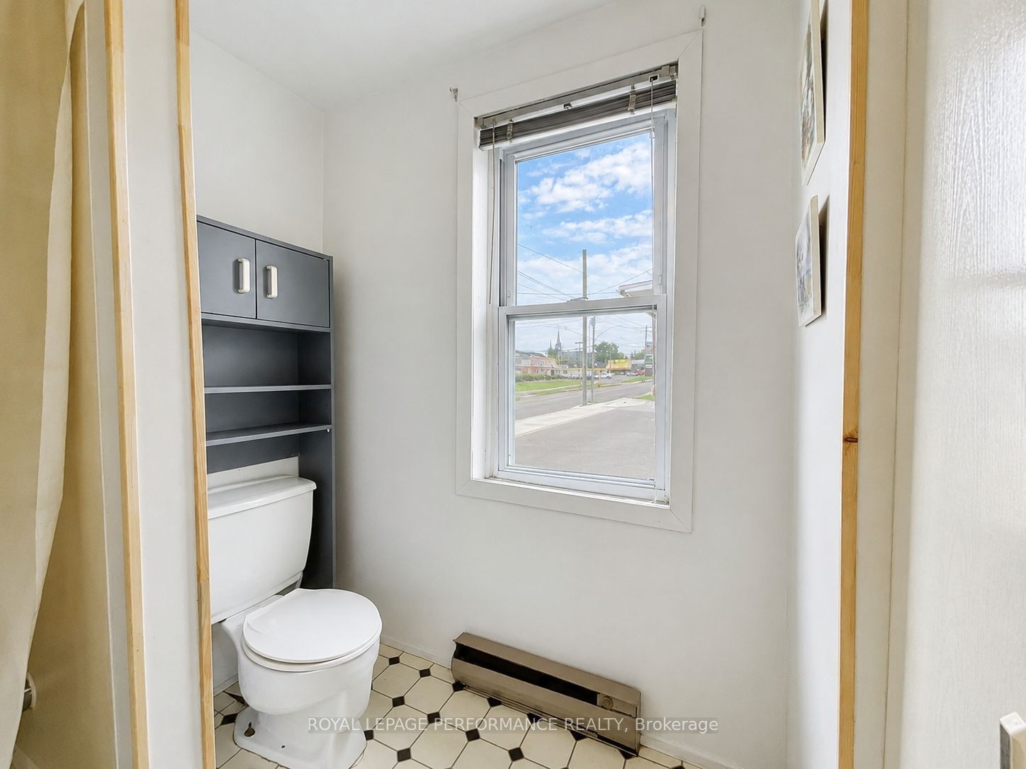 232 Regent Street Property Photo 11