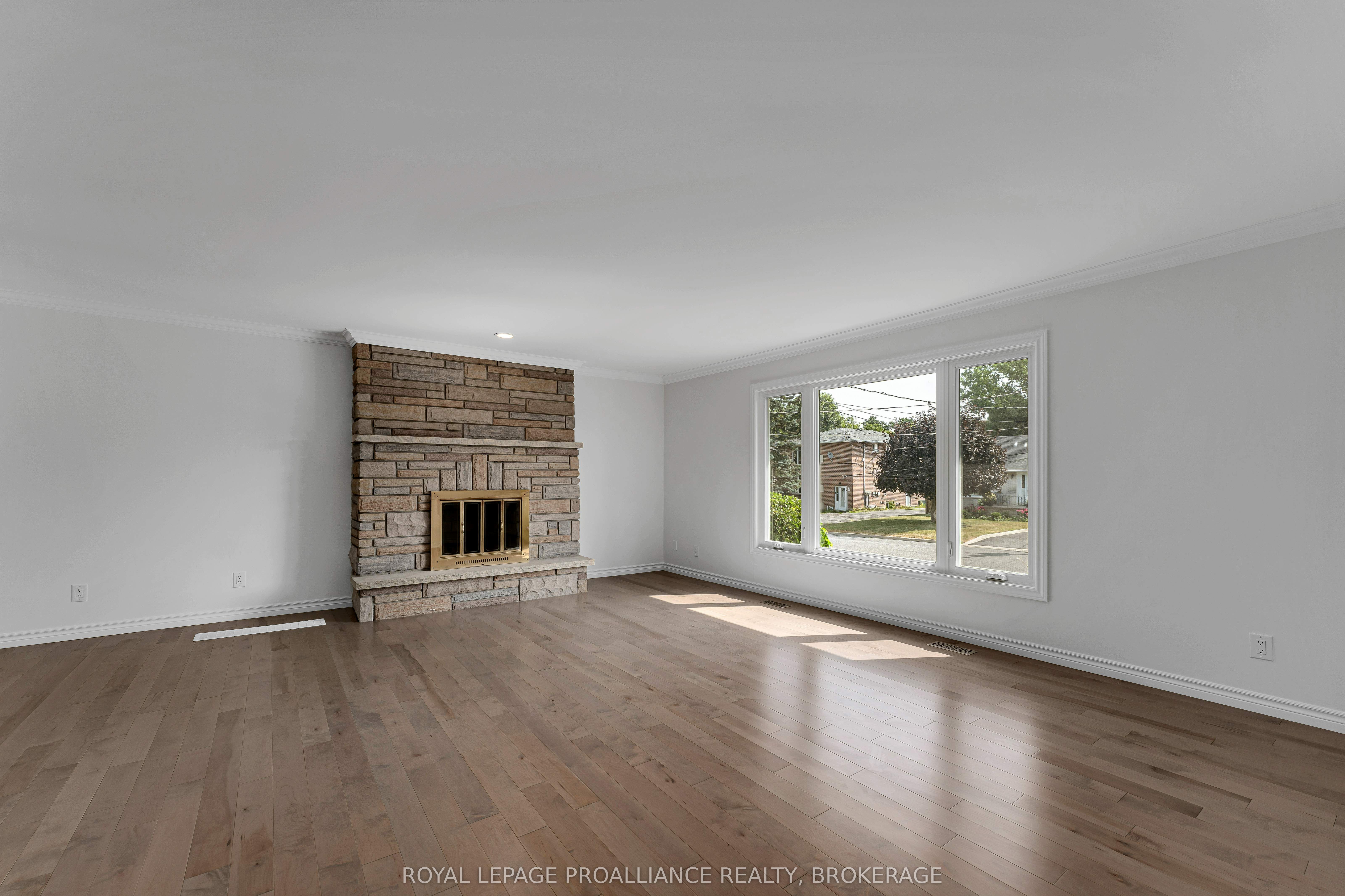 14 Baker Street Property Photo 6