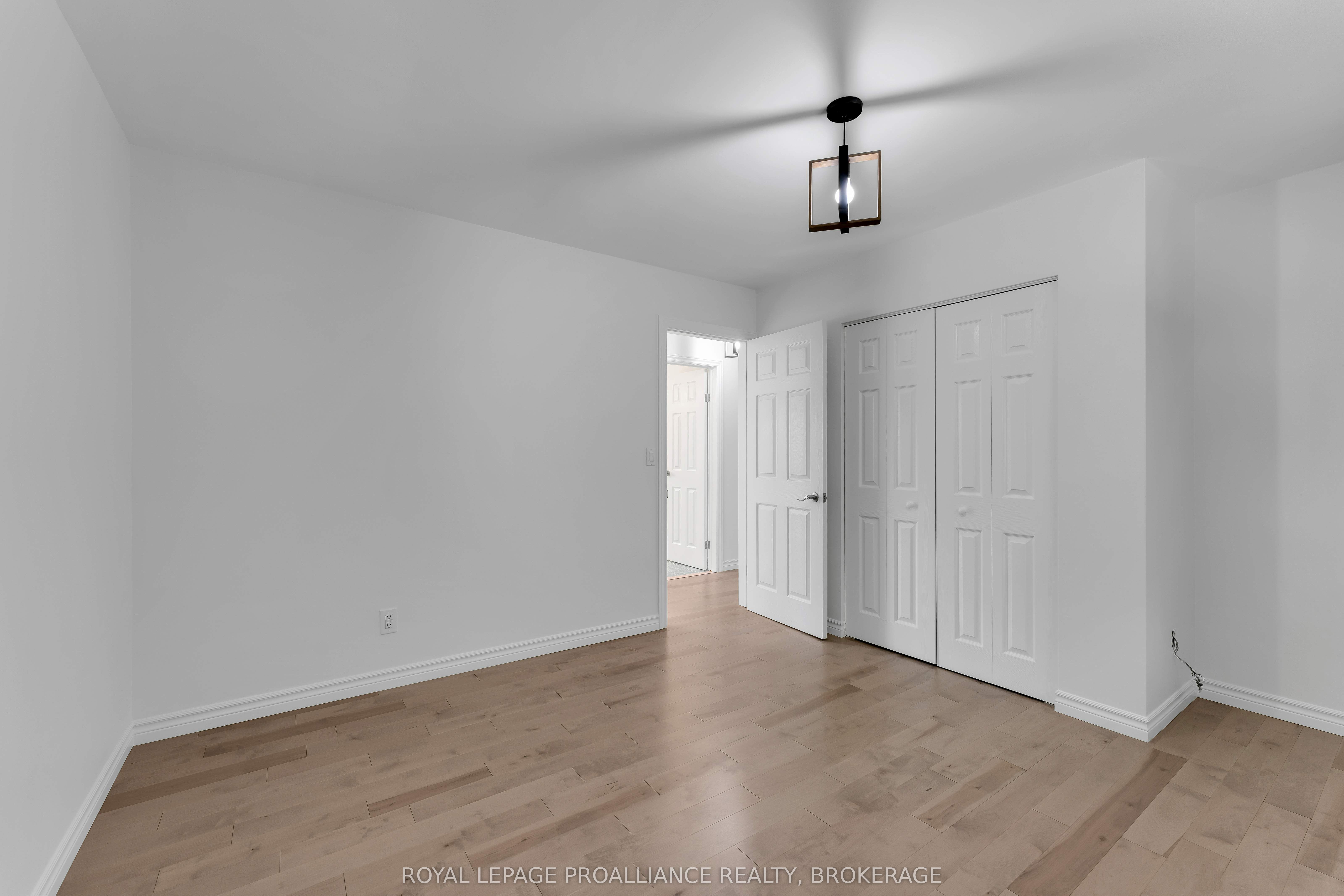 14 Baker Street Property Photo 18