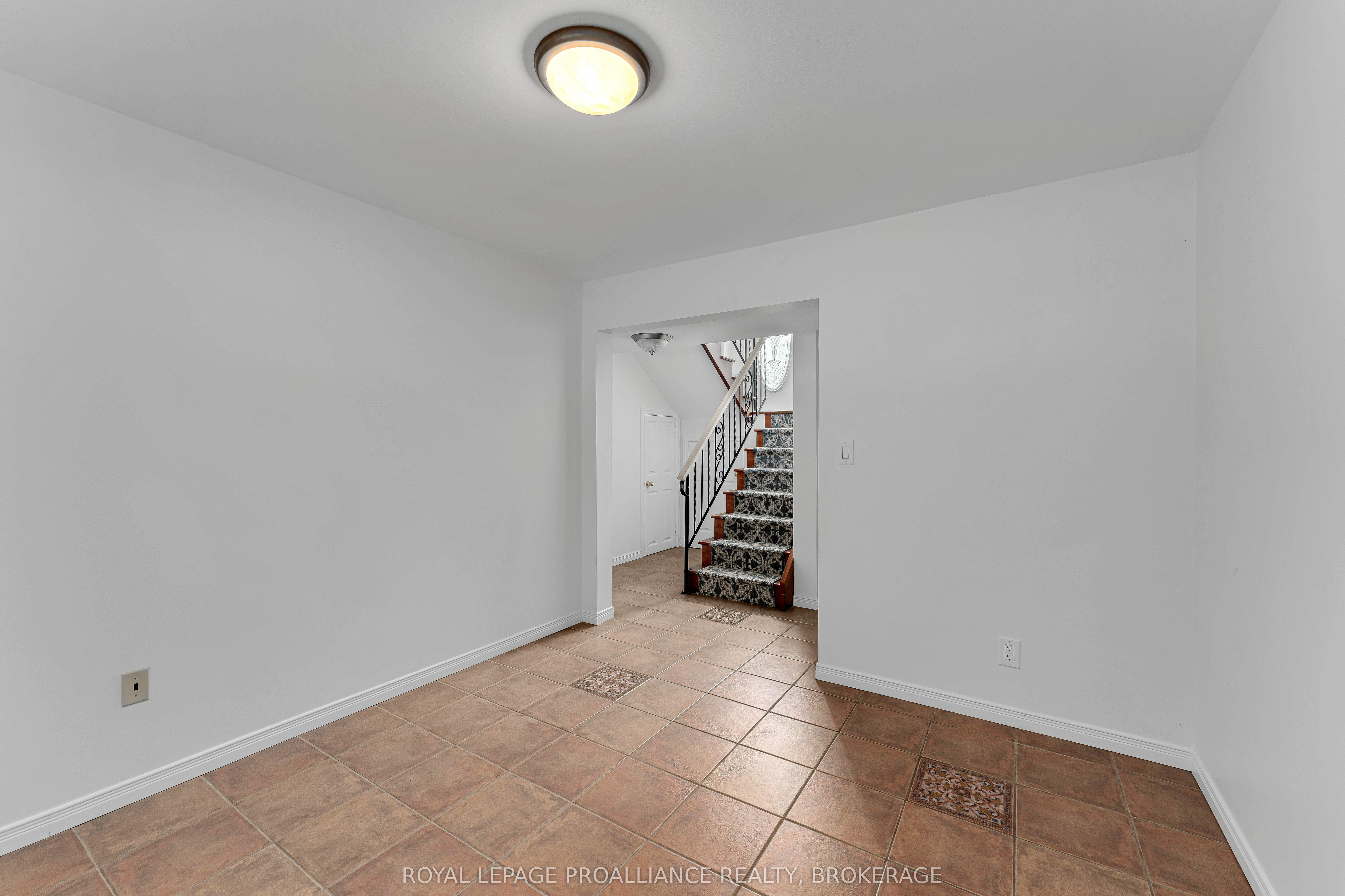 14 Baker Street Property Photo 26