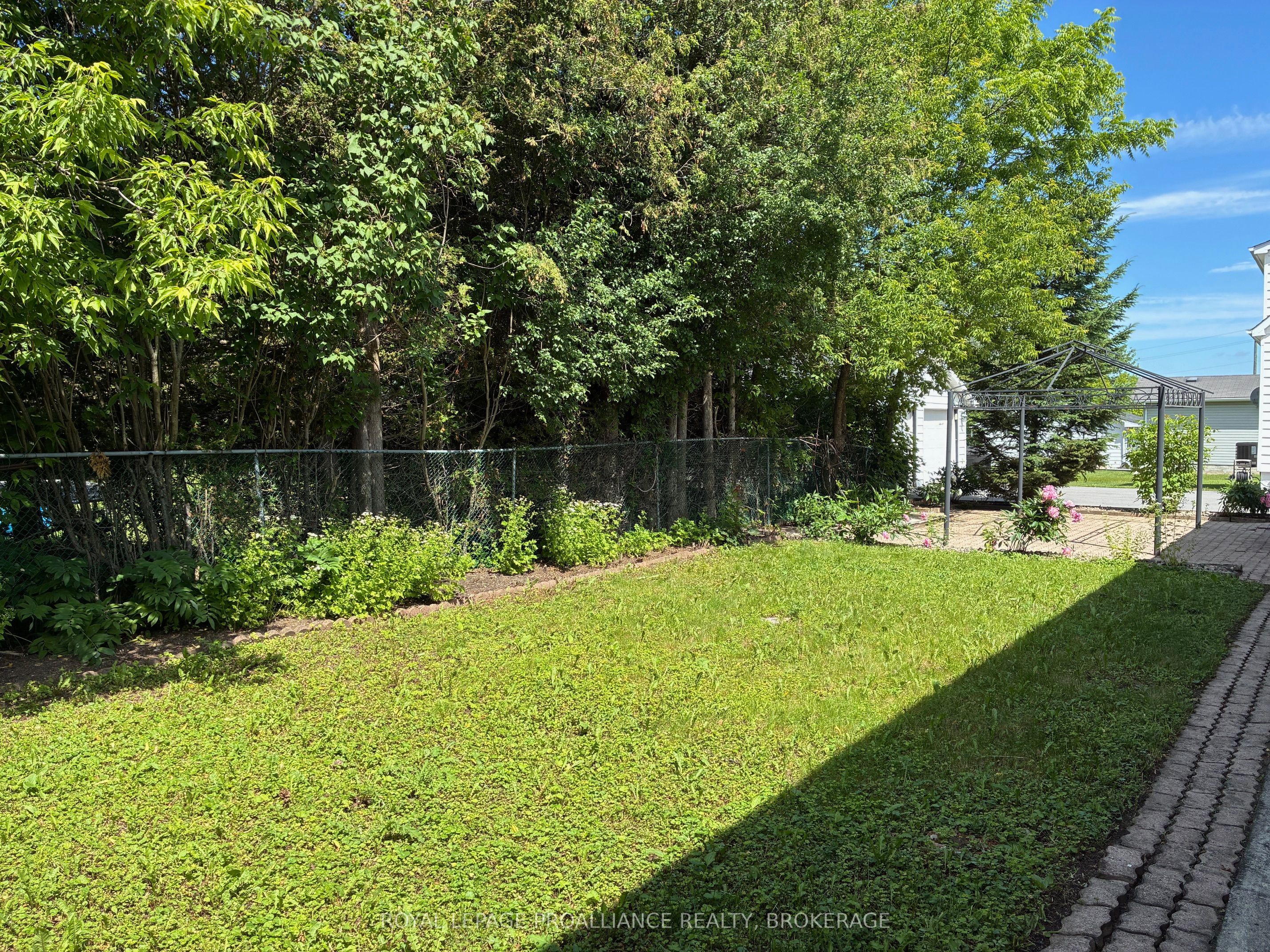 14 Baker Street Property Photo 41