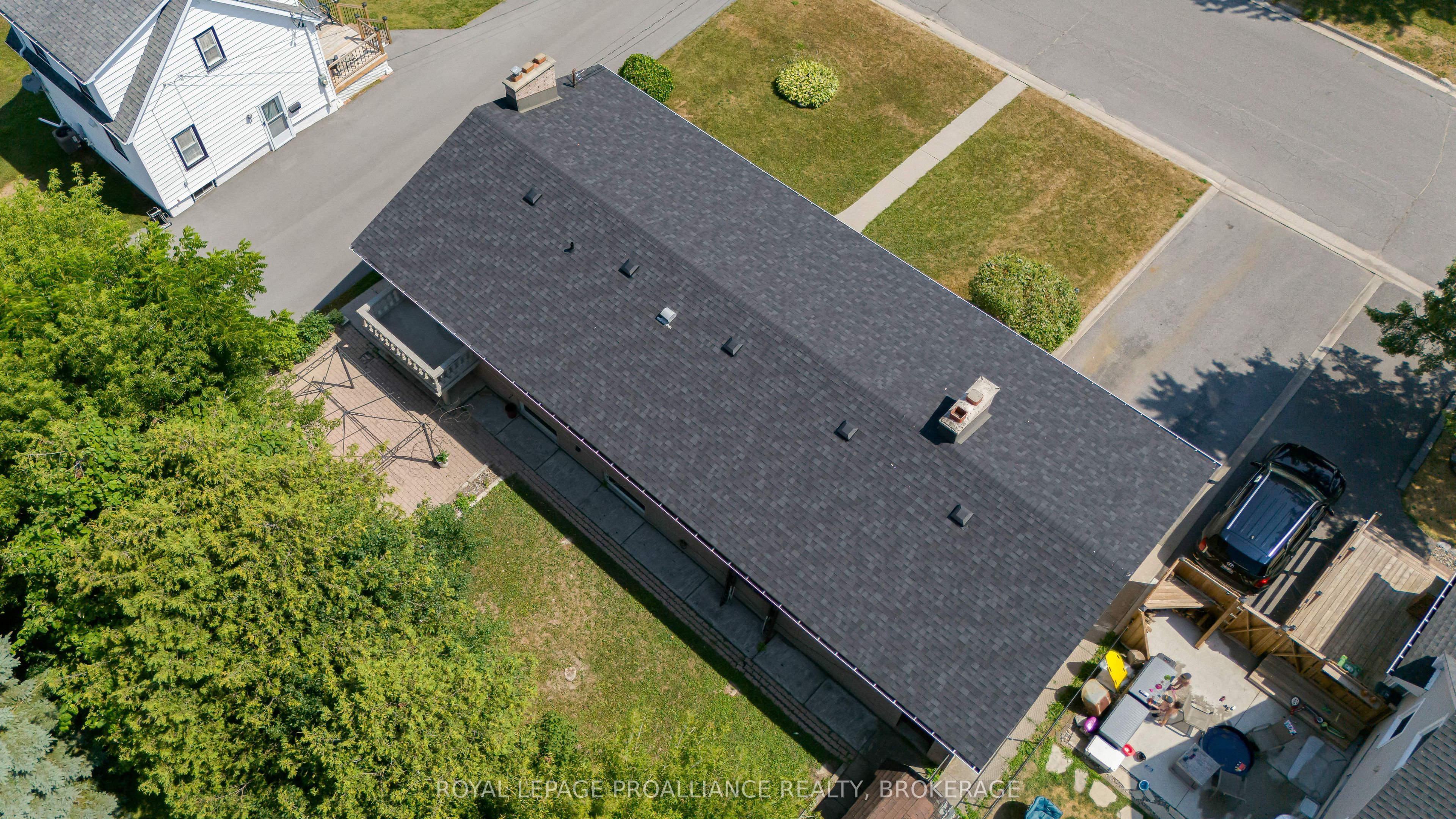14 Baker Street Property Photo 43