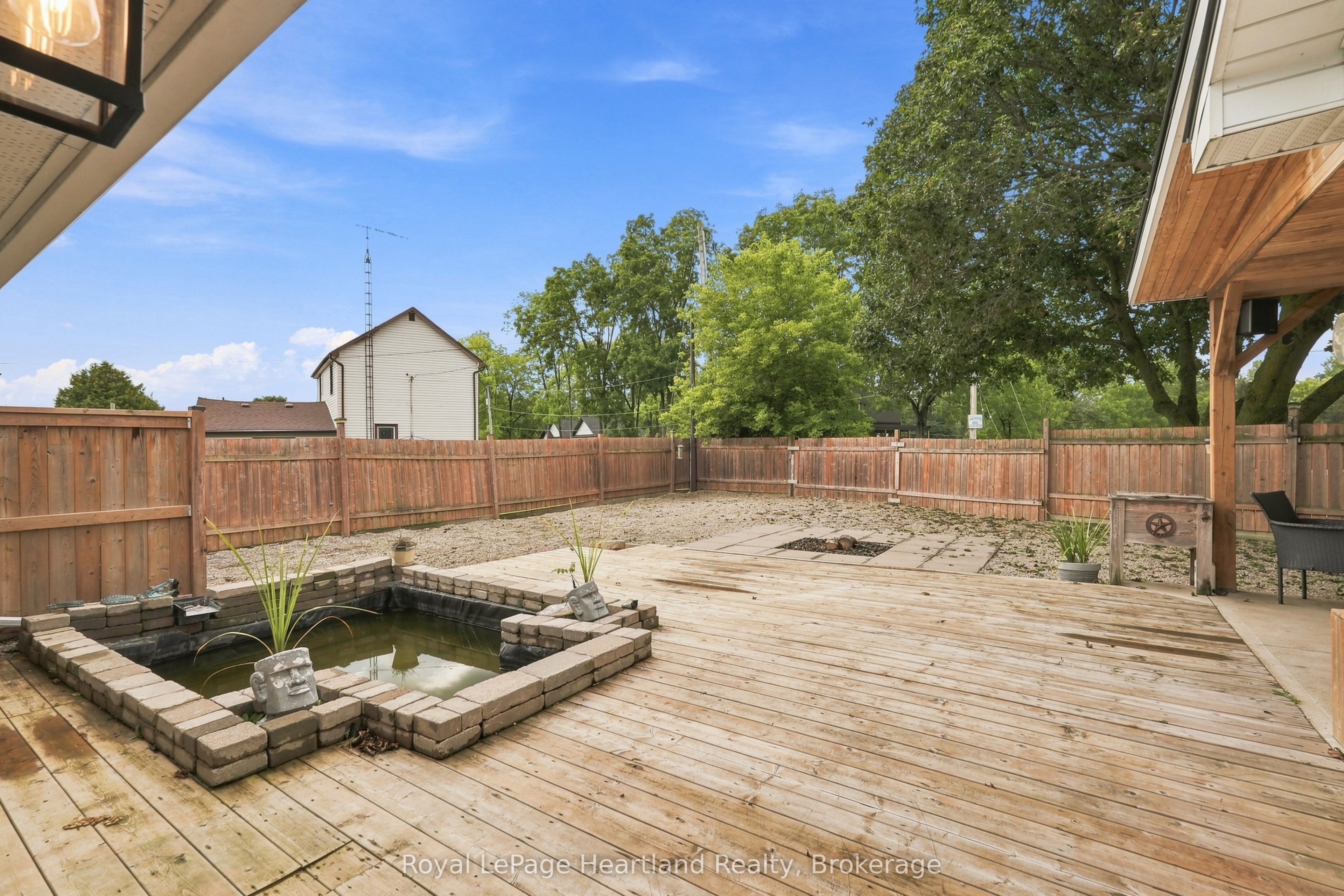 1041 Main Street Property Photo 32