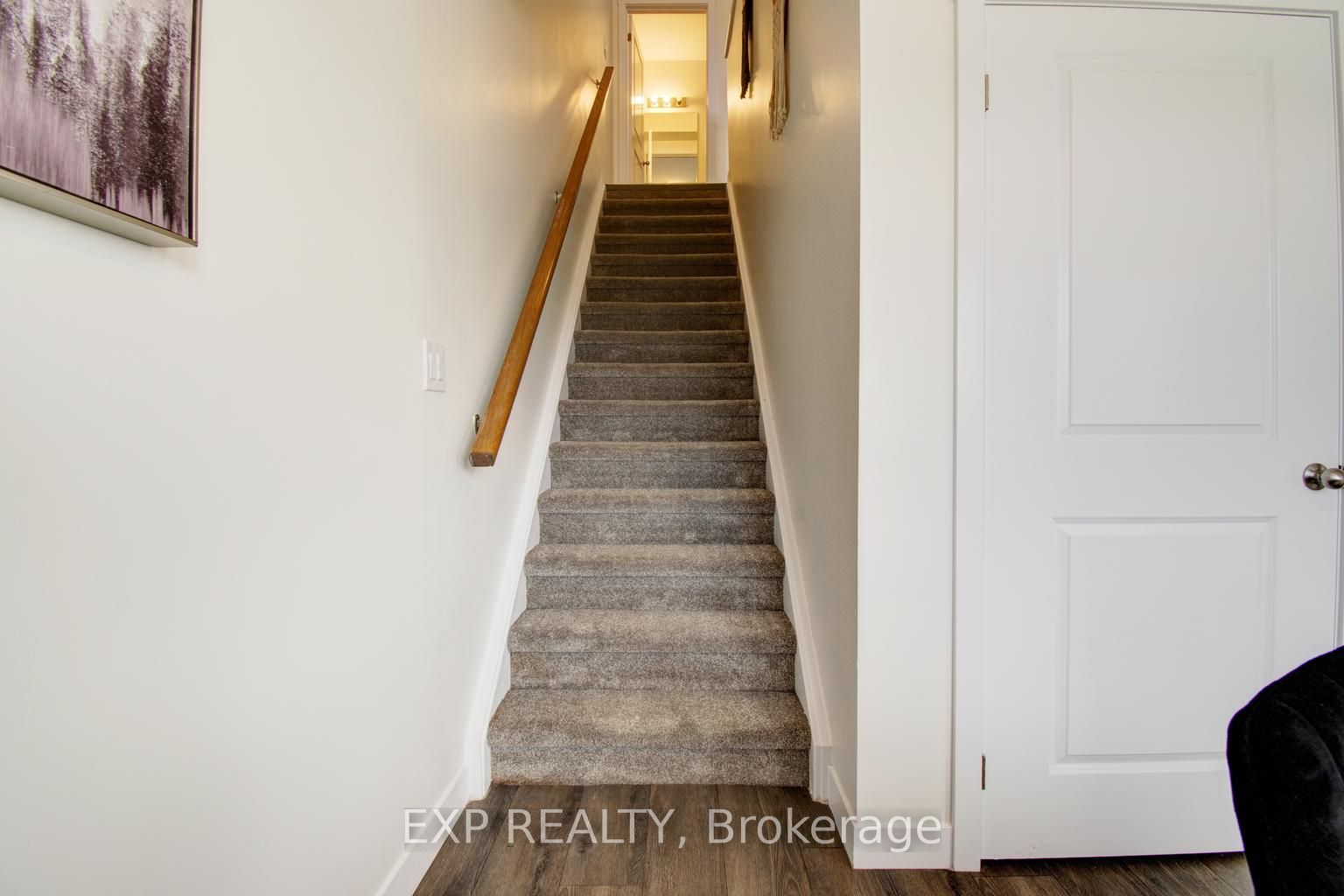 150 Rochefort Street E Property Photo 29