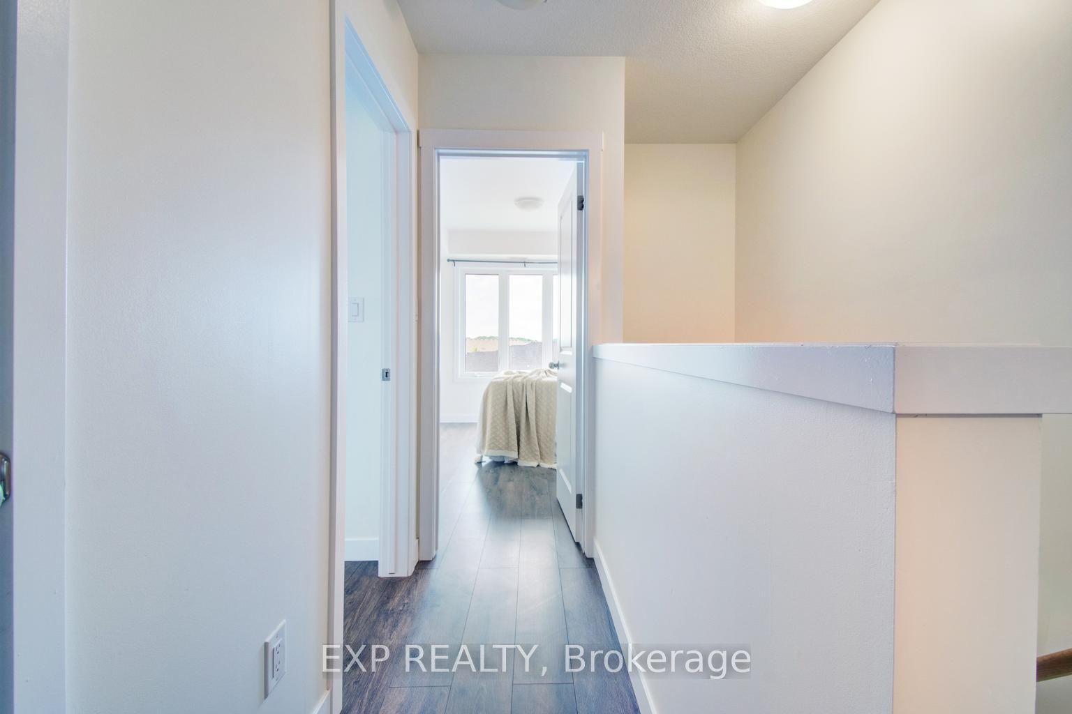150 Rochefort Street E Property Photo 31