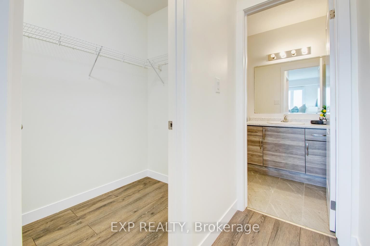 150 Rochefort Street E Property Photo 42