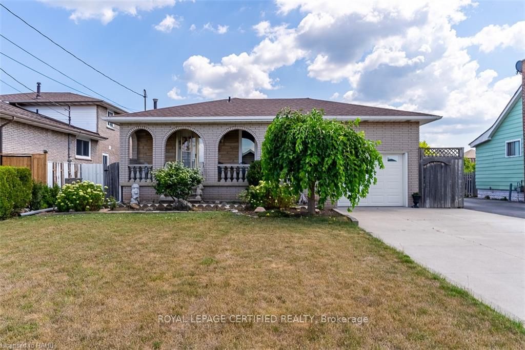 216 Margaret Avenue Lower Property Photo 1