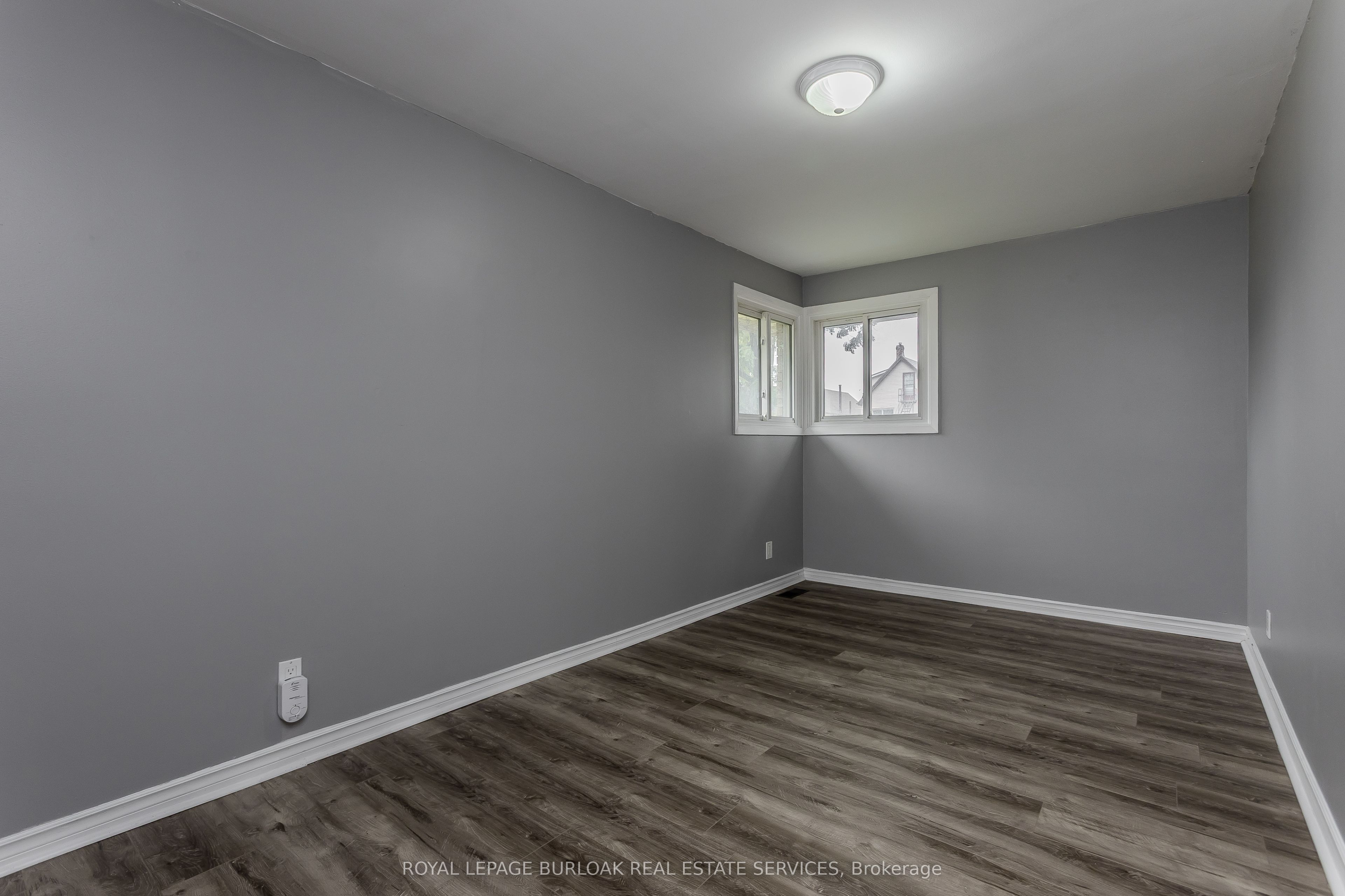 307 Dunsmure Road Property Photo 20