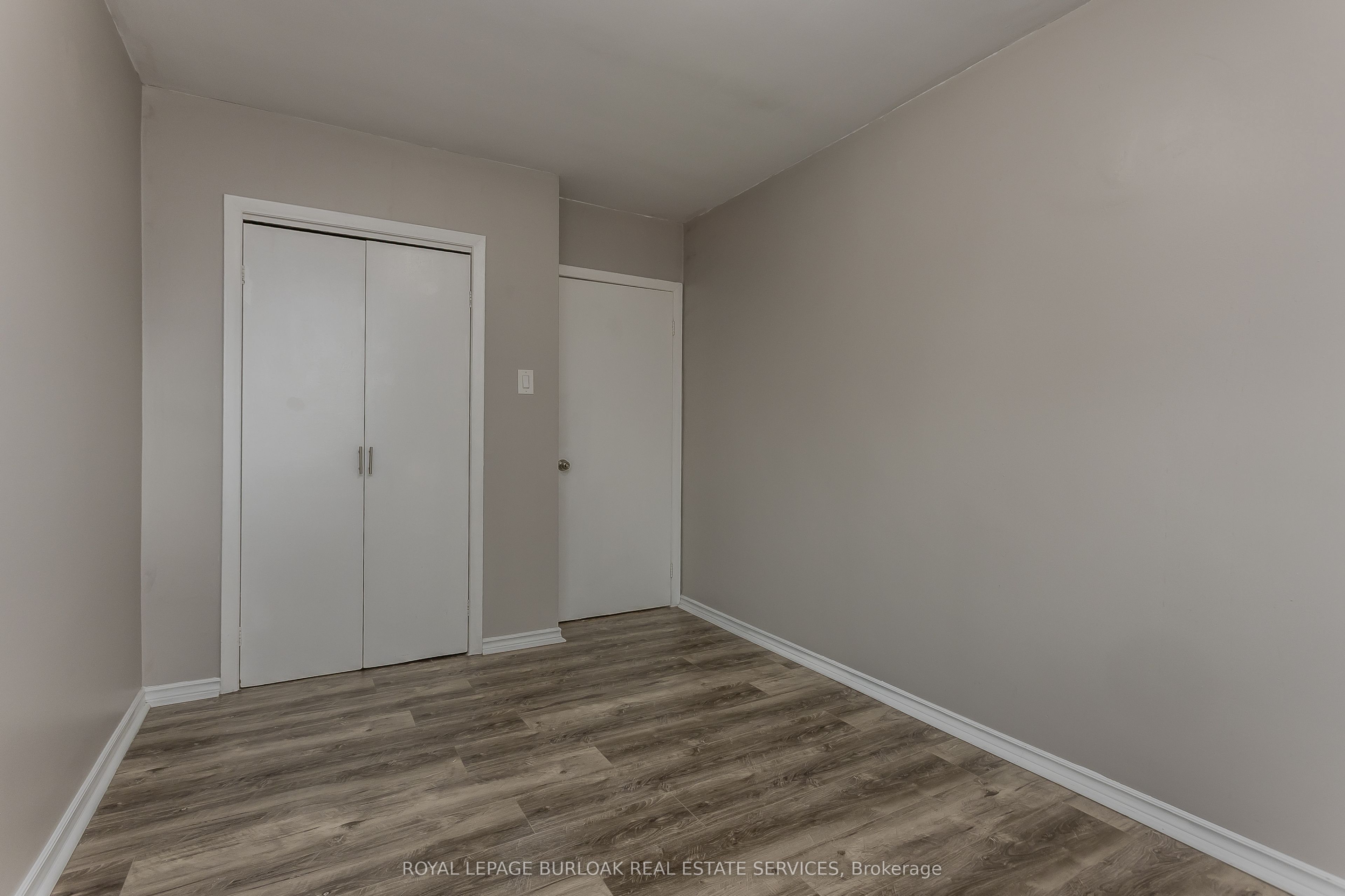 307 Dunsmure Road Property Photo 26