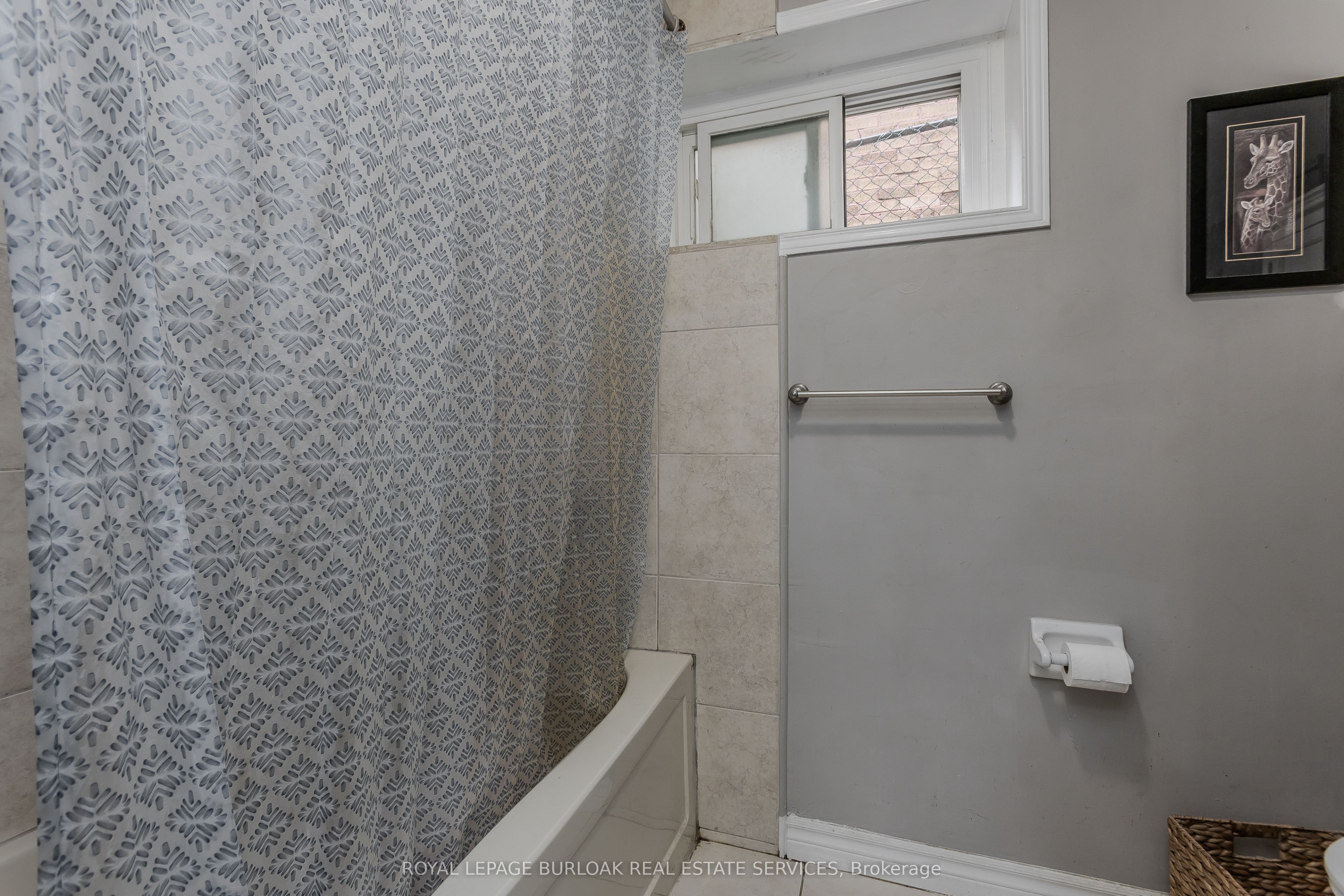 307 Dunsmure Road Property Photo 42