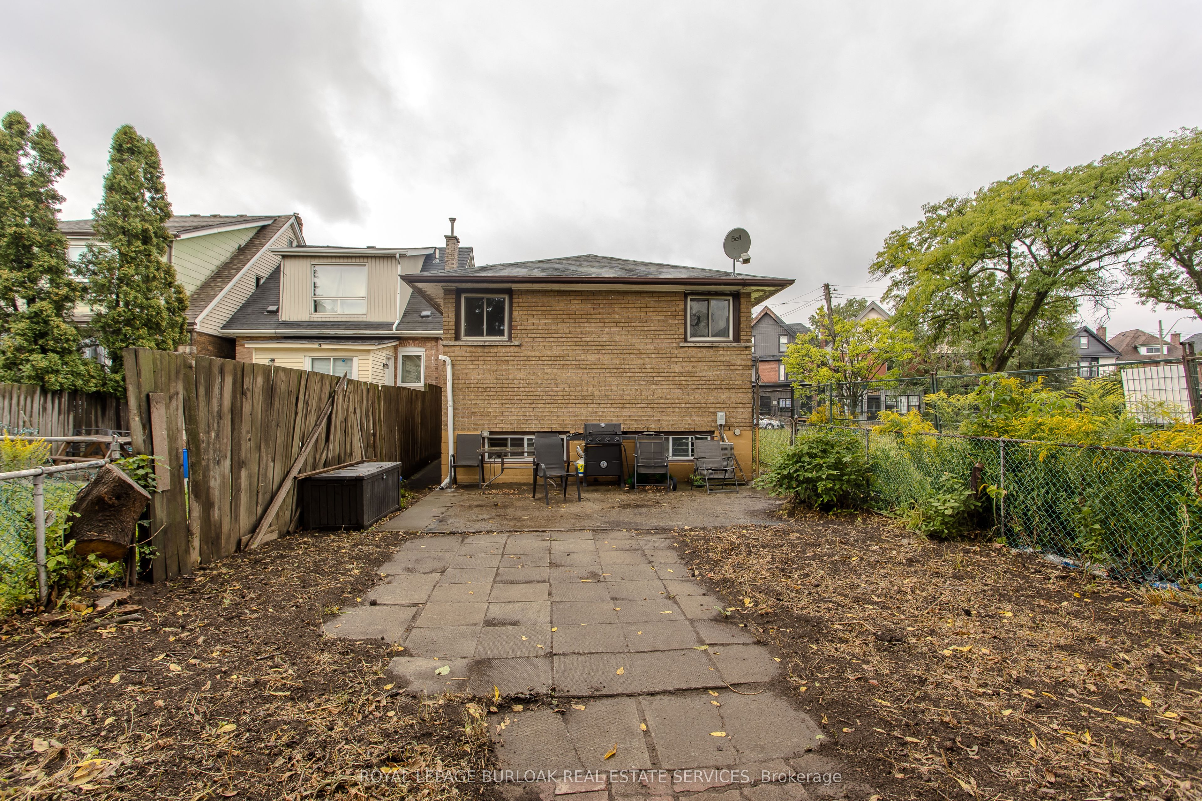 307 Dunsmure Road Property Photo 46