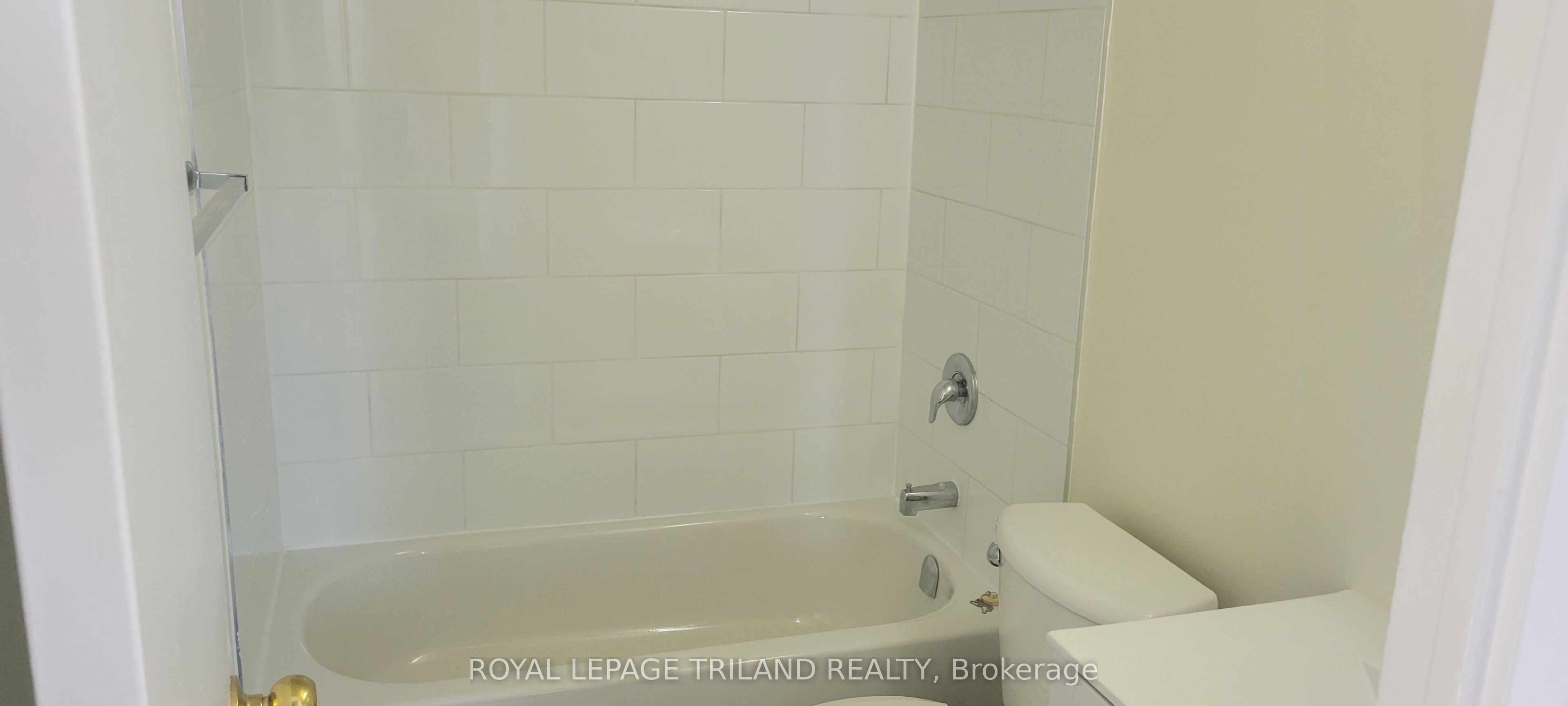 5 Avon Road 602 Property Photo 6