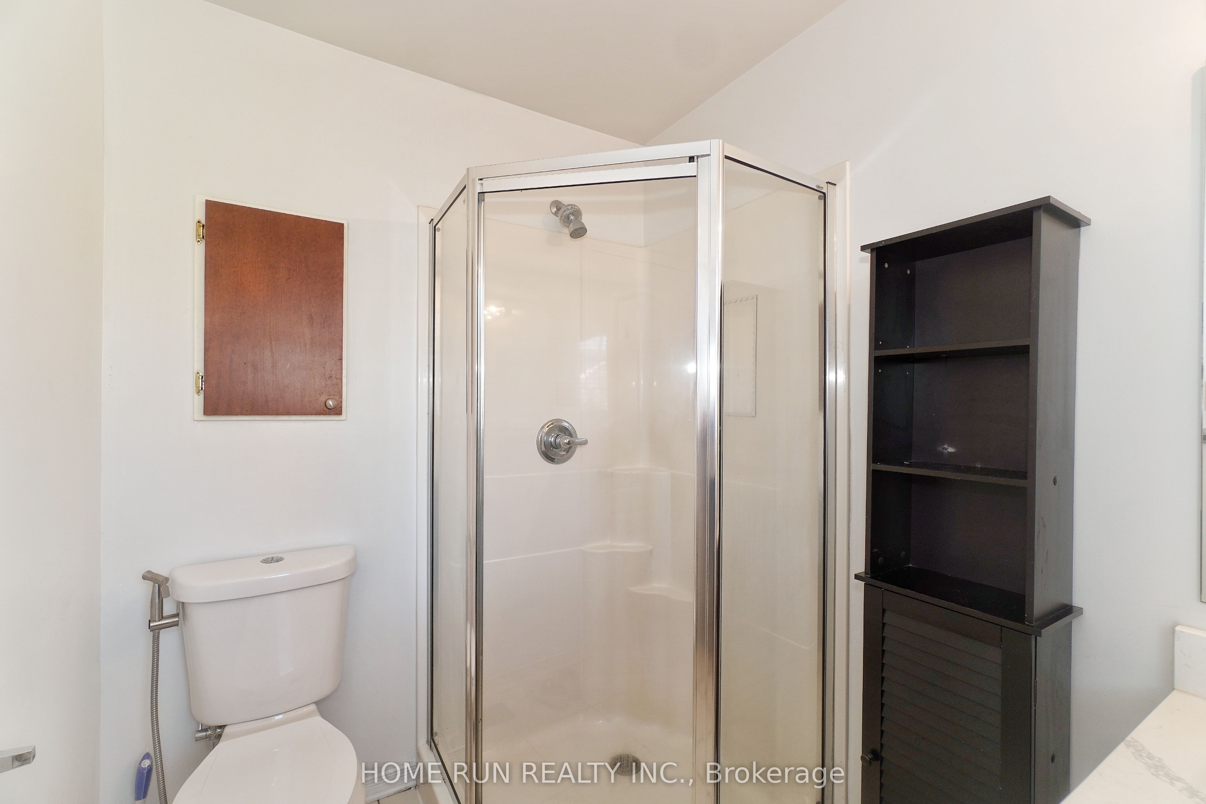292 Freedom Private Property Photo 22