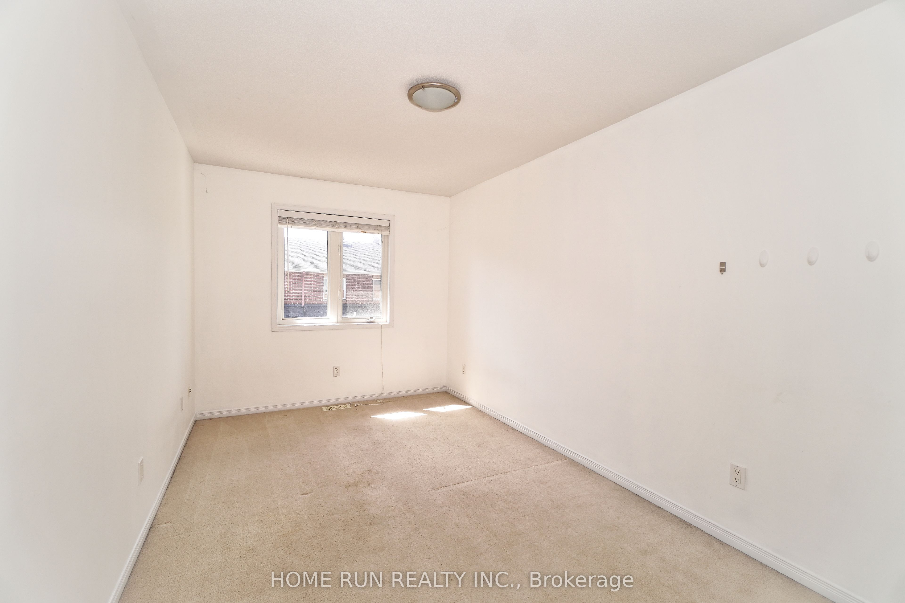292 Freedom Private Property Photo 25