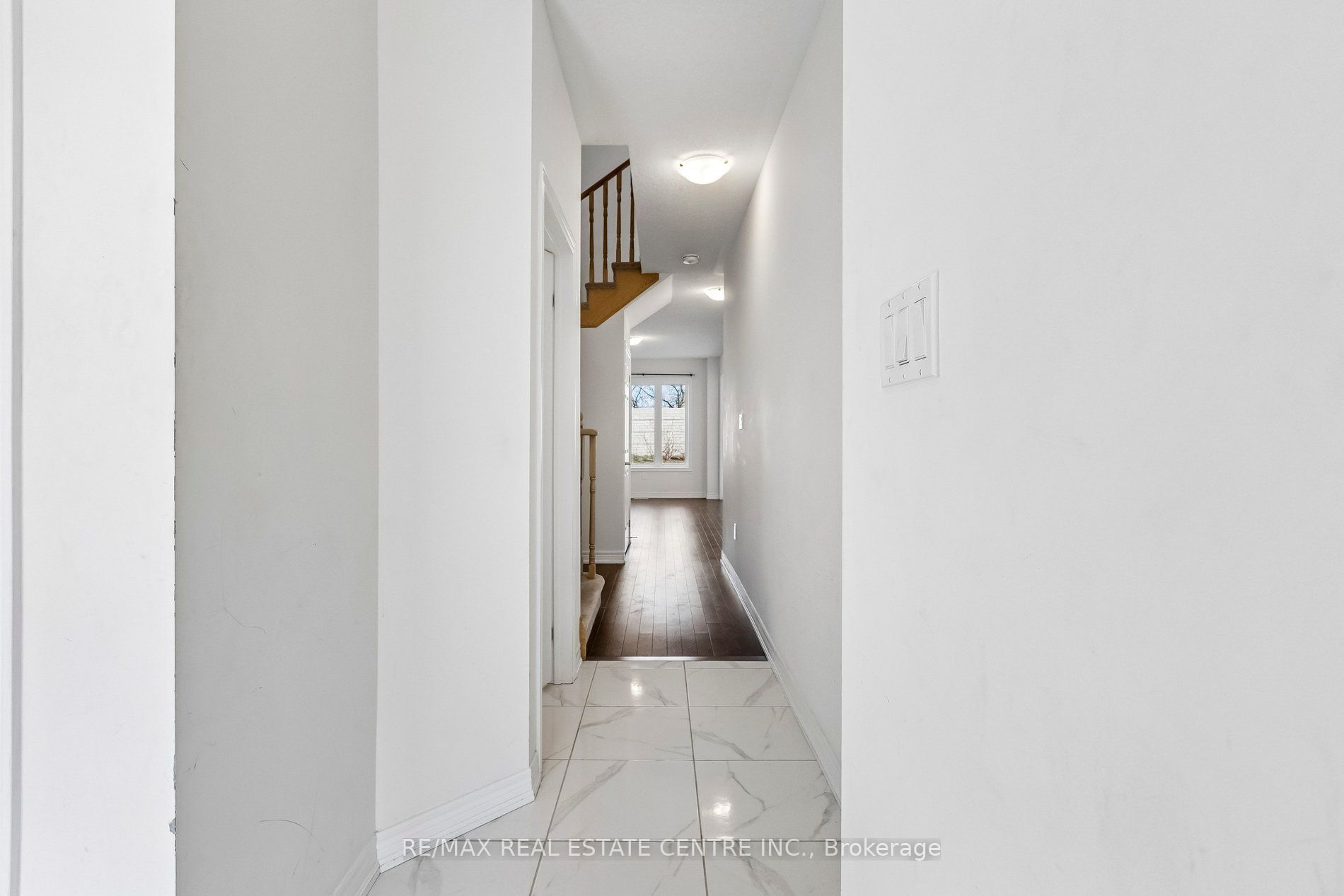 166 Deerpath Drive Property Photo 4