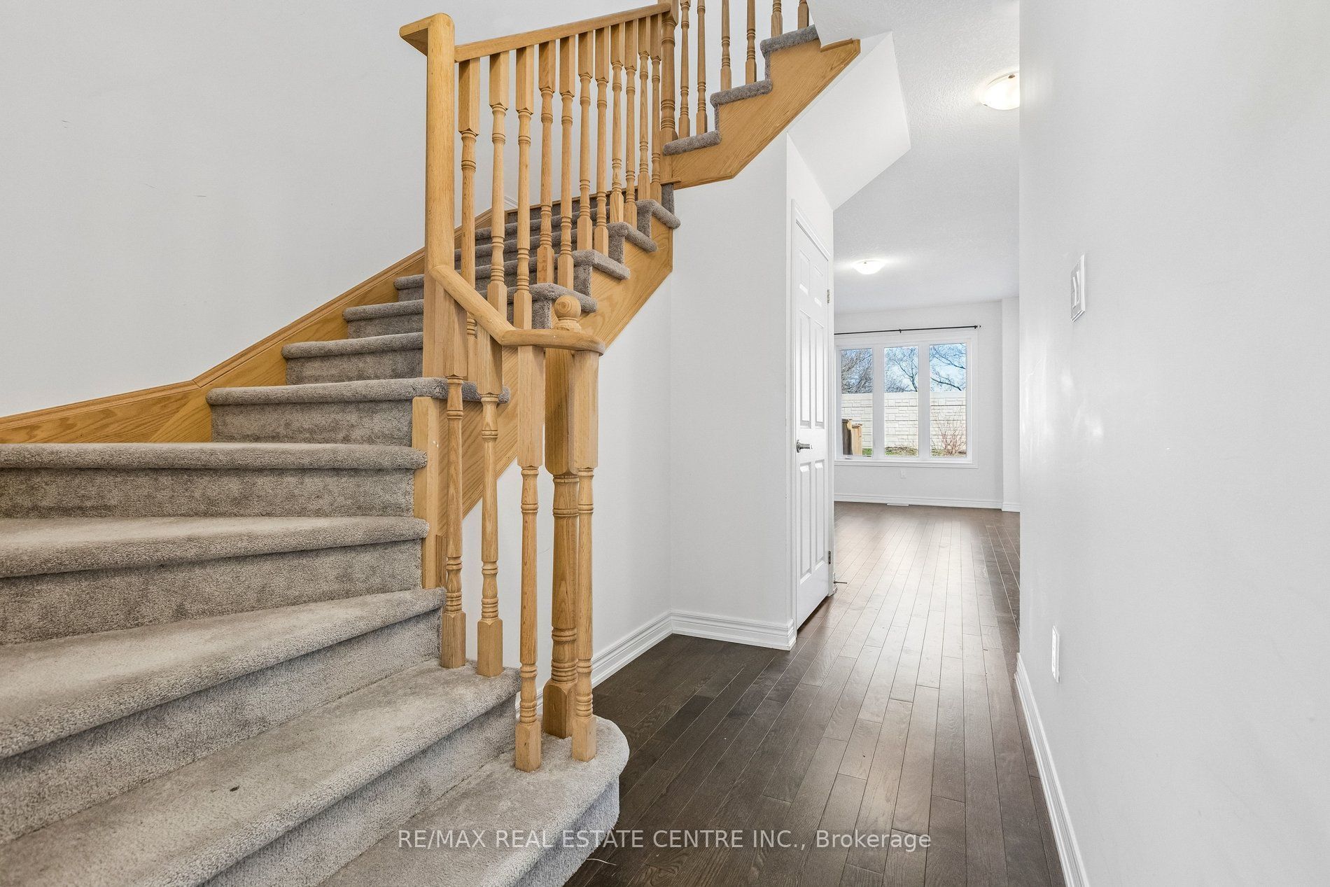 166 Deerpath Drive Property Photo 7