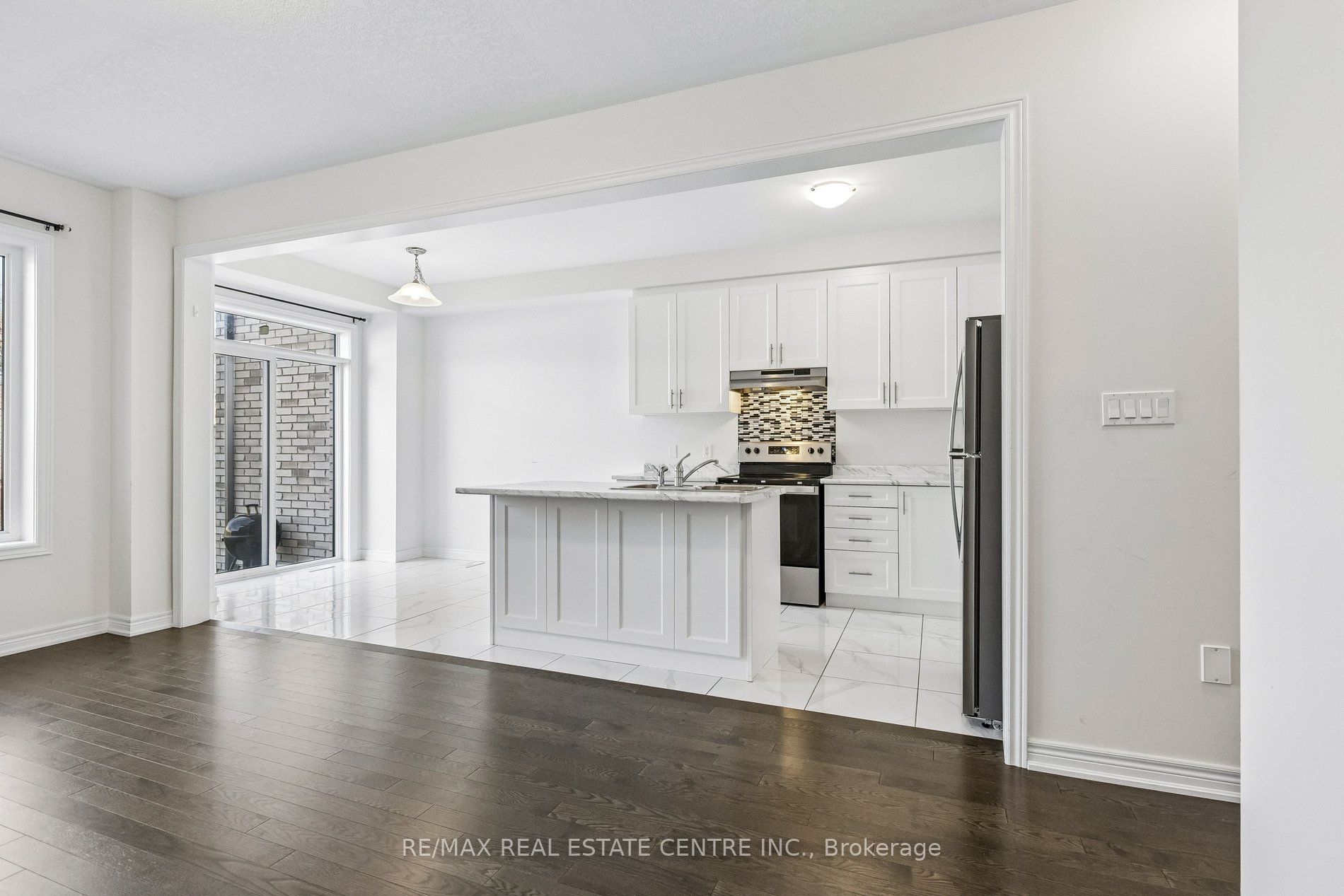 166 Deerpath Drive Property Photo 12