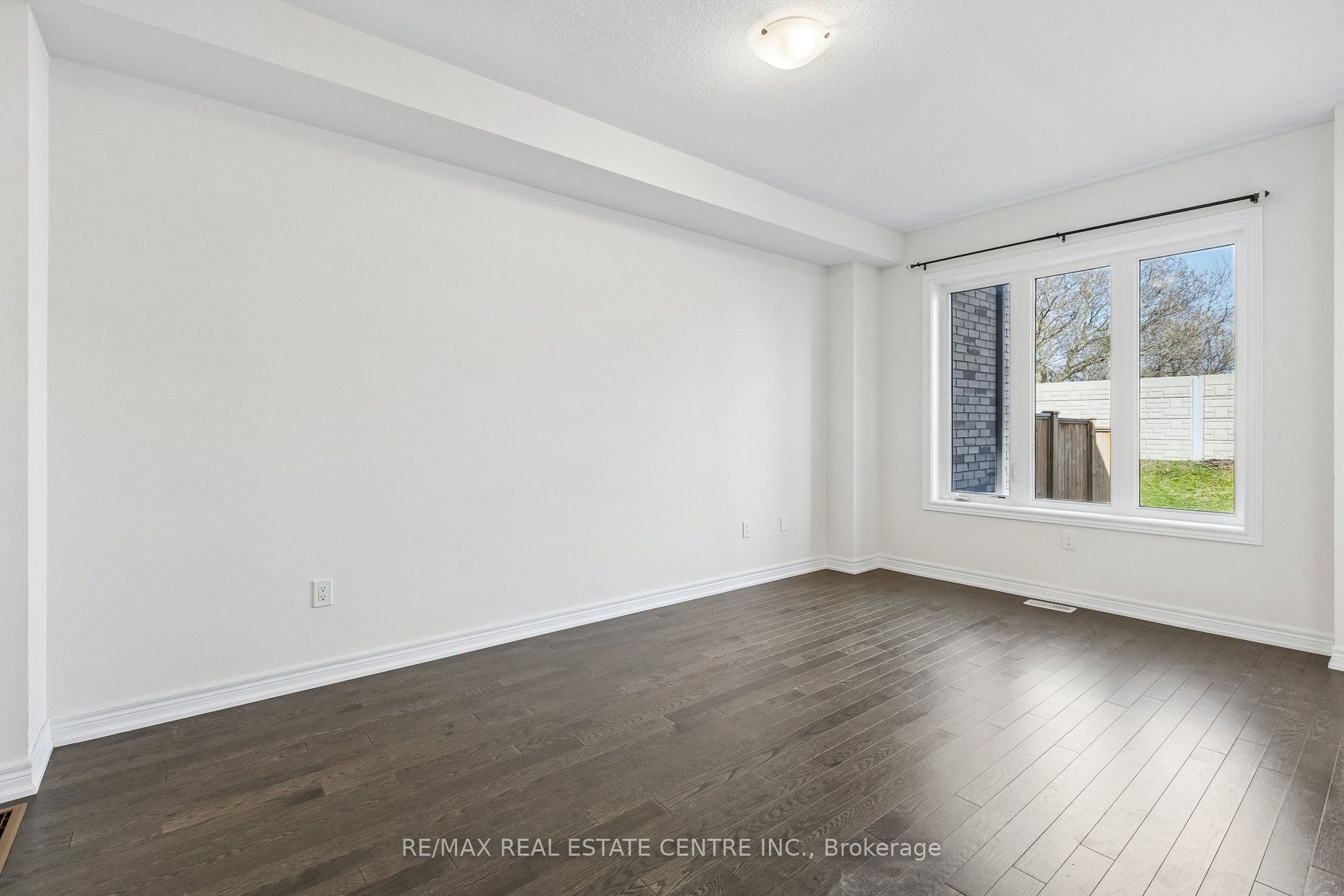 166 Deerpath Drive Property Photo 15