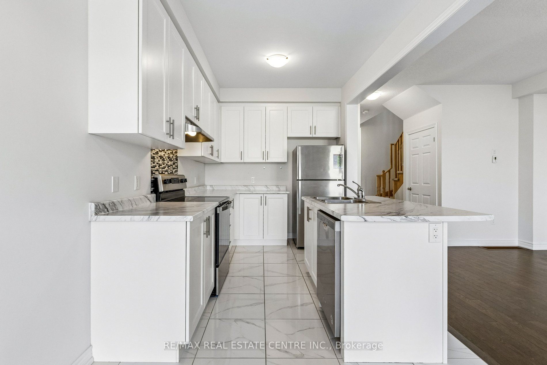 166 Deerpath Drive Property Photo 19