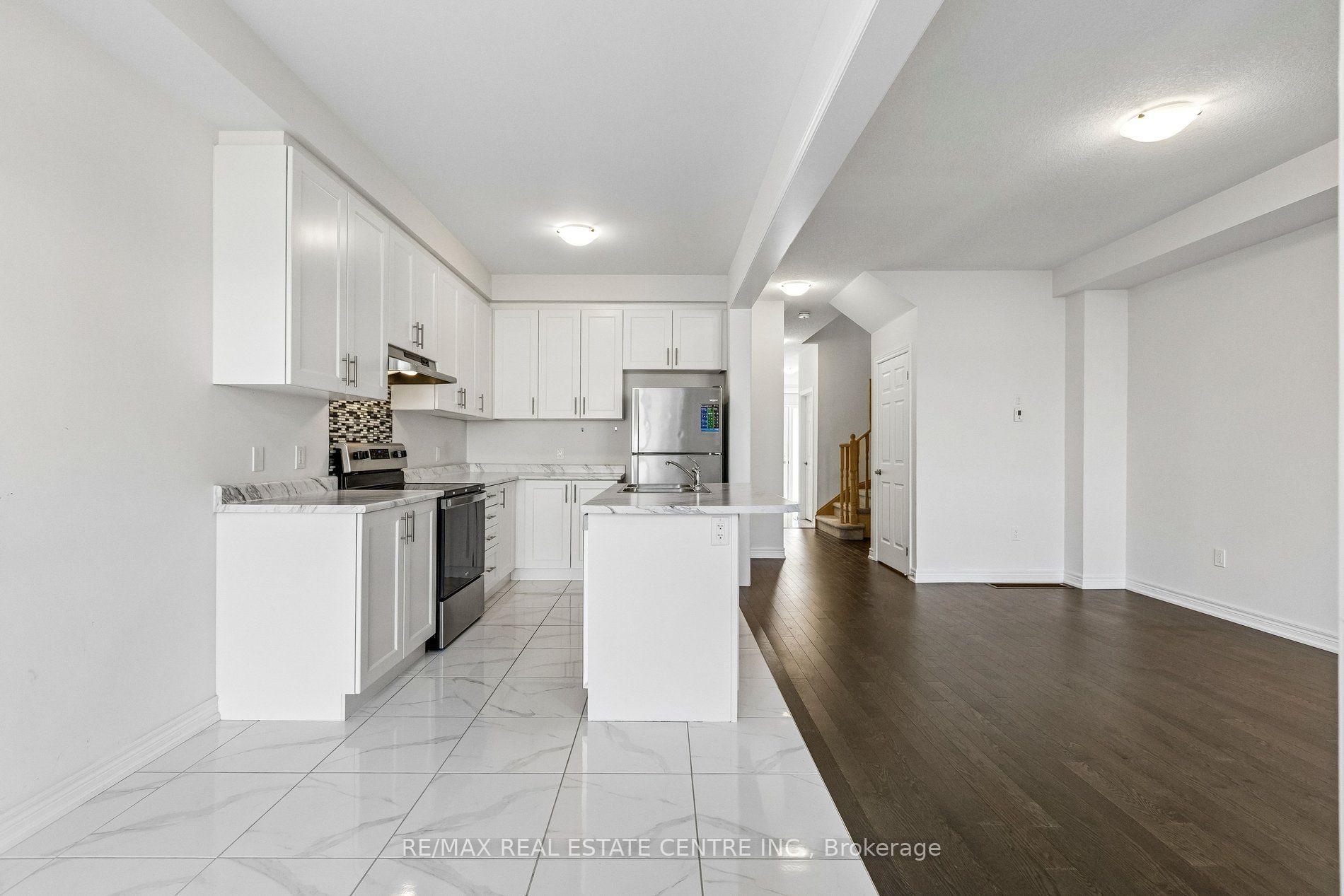 166 Deerpath Drive Property Photo 22