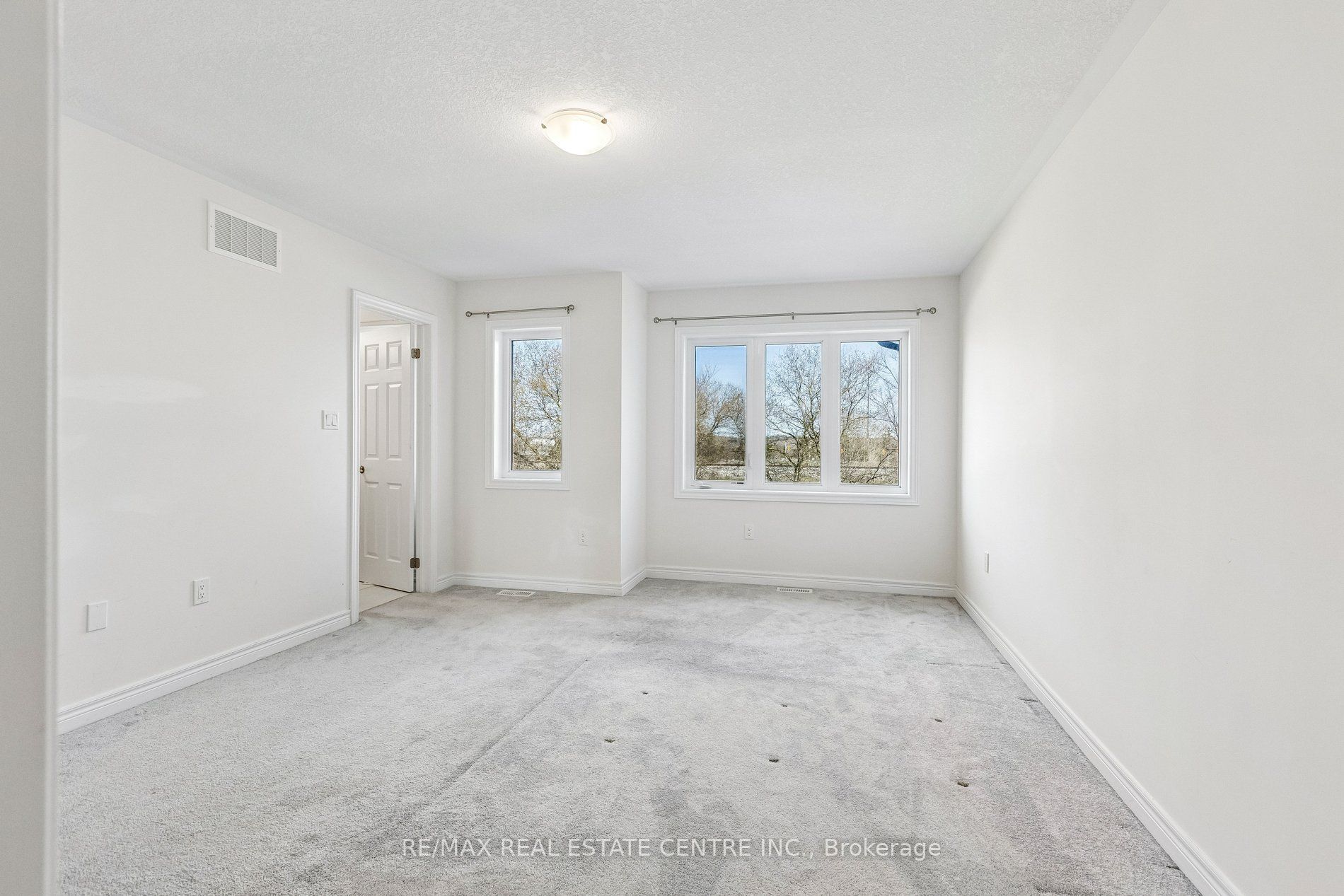 166 Deerpath Drive Property Photo 27