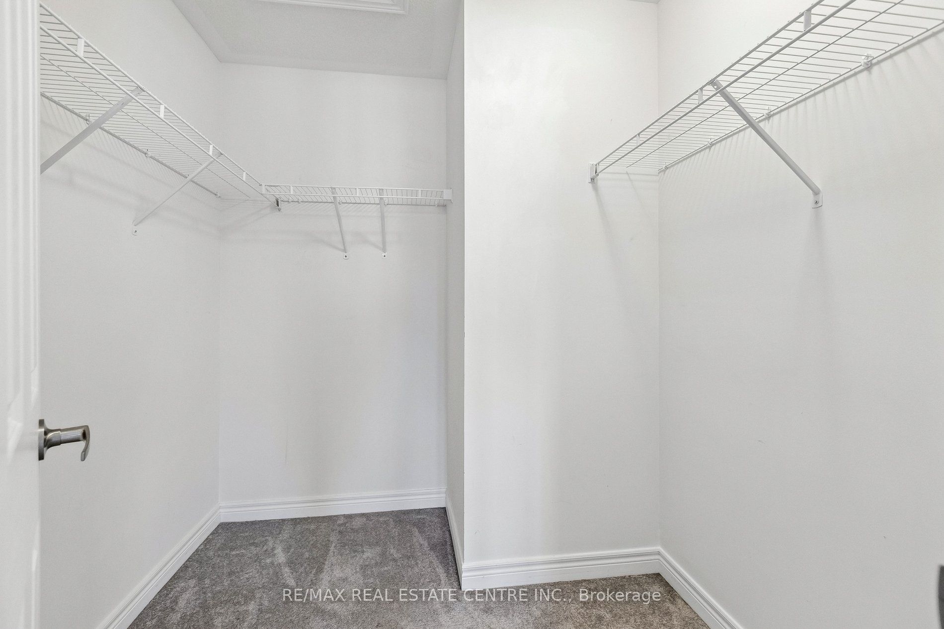 166 Deerpath Drive Property Photo 28