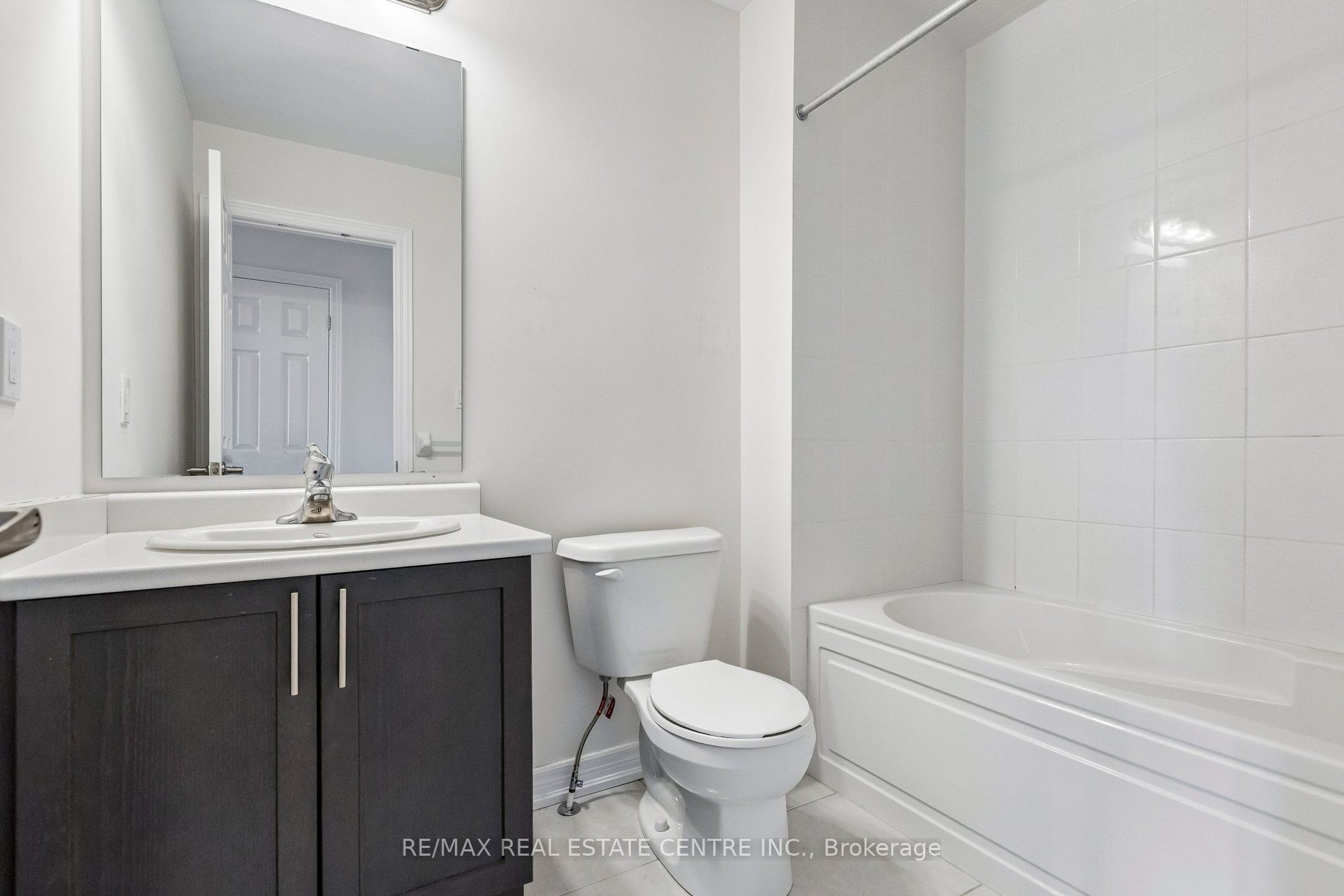 166 Deerpath Drive Property Photo 30