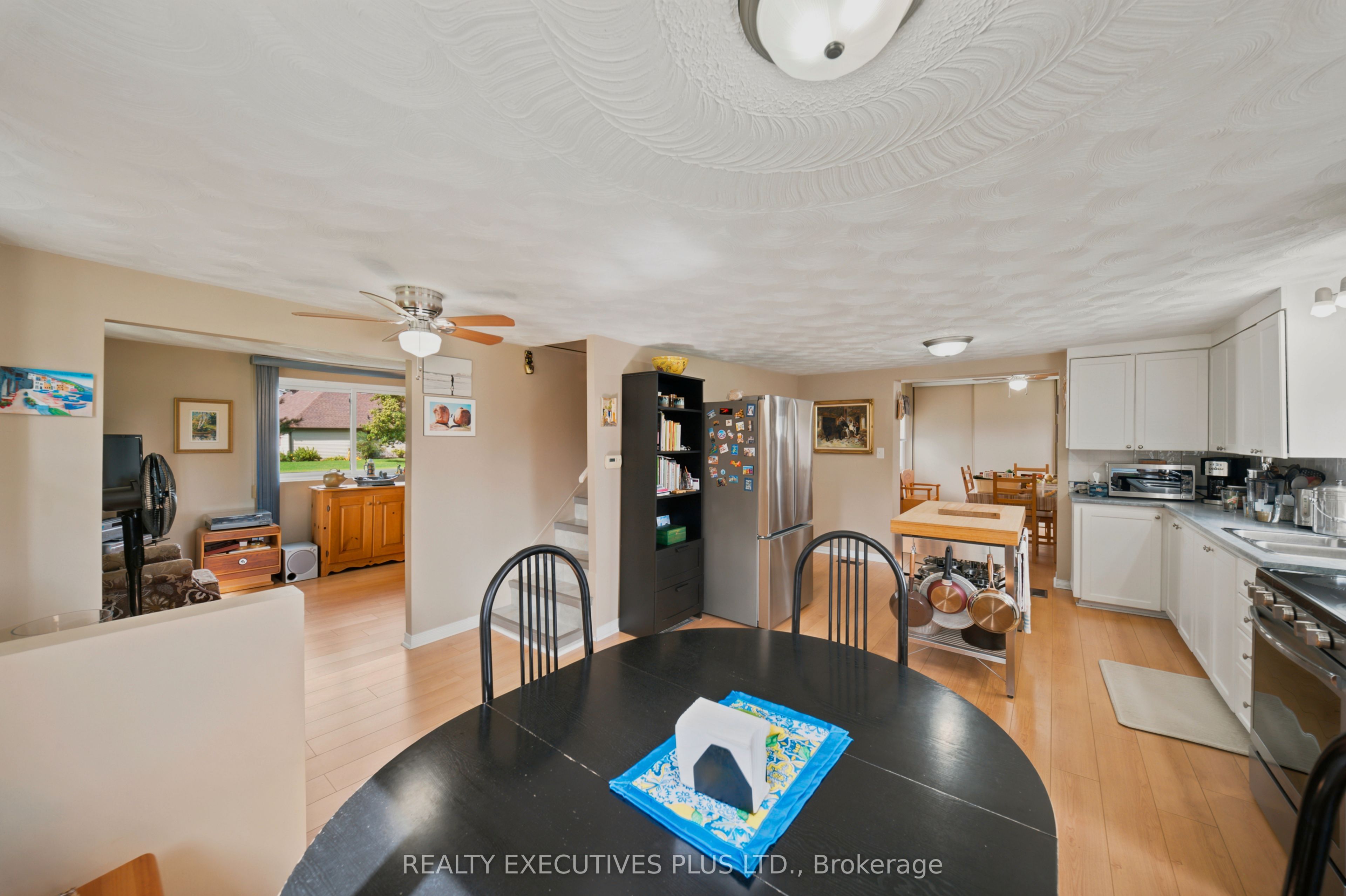 3705 Champlain Street E Property Photo 11