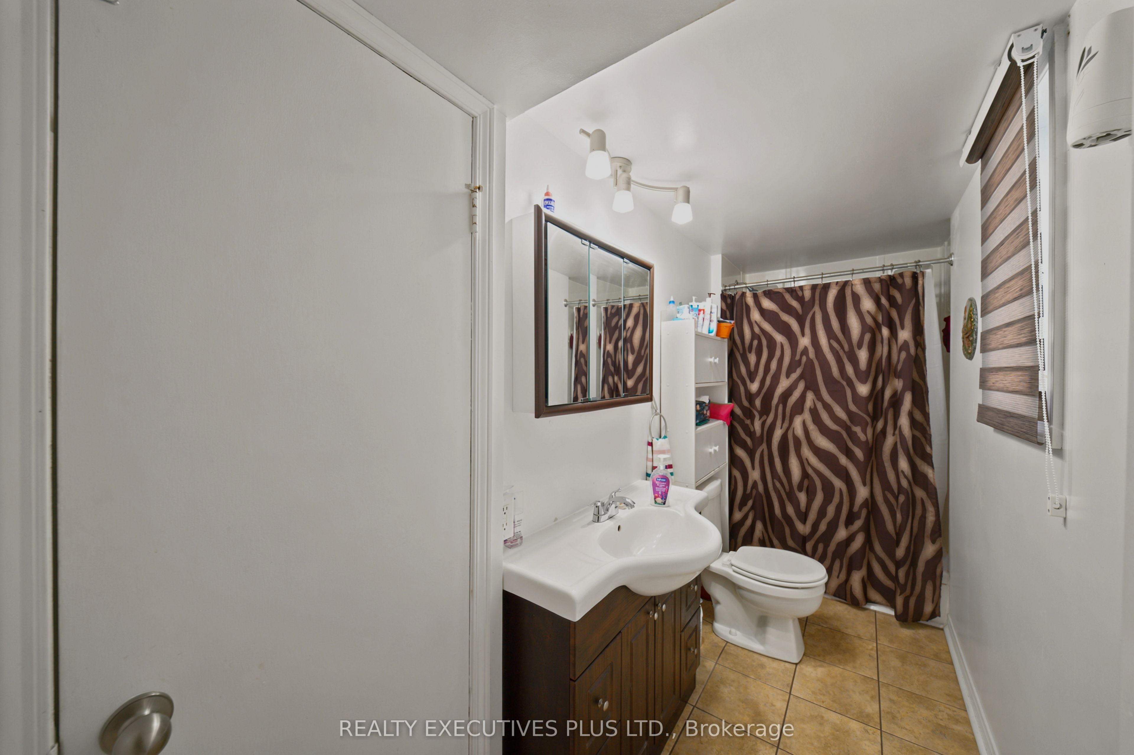 3705 Champlain Street E Property Photo 15