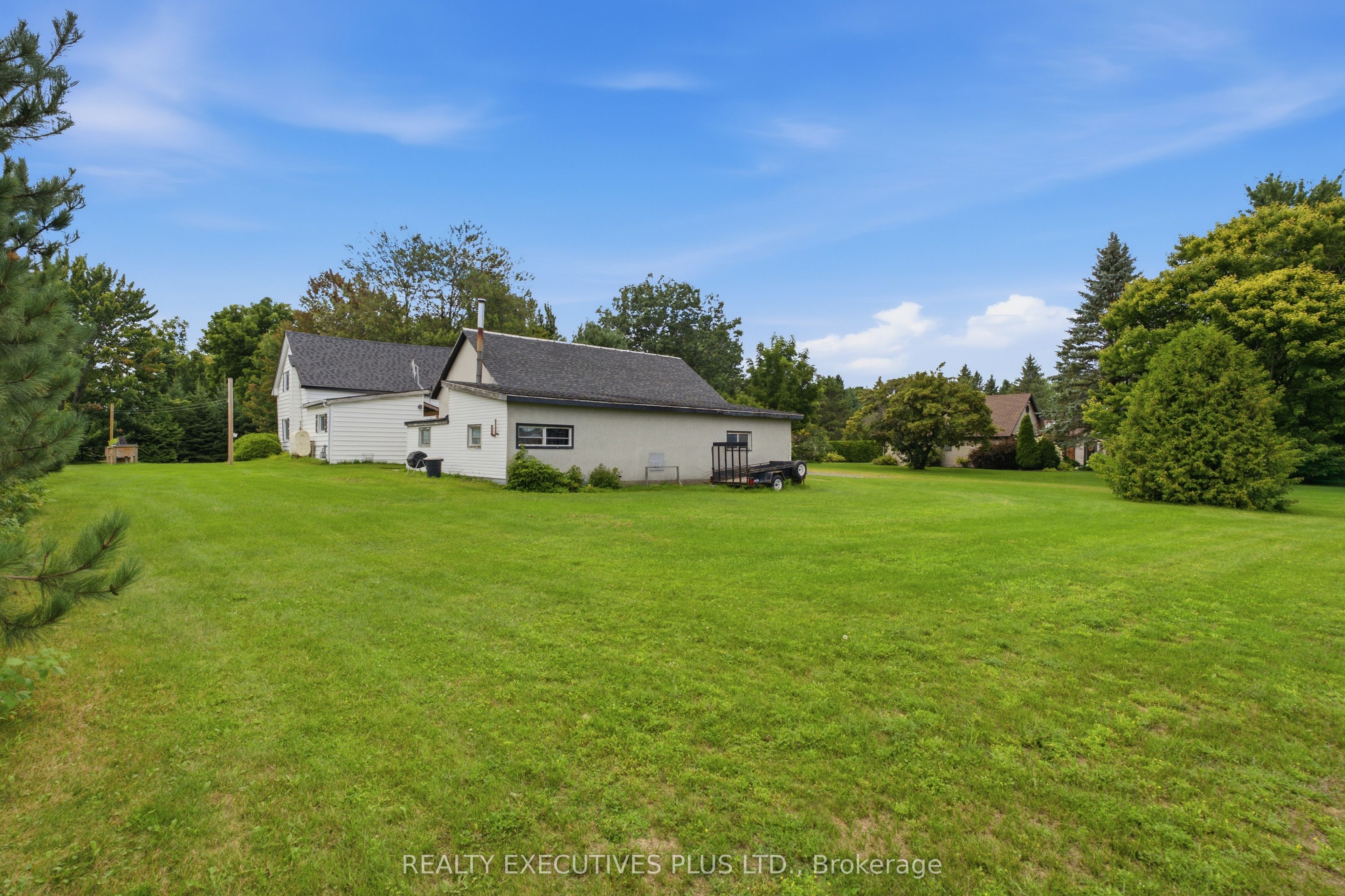 3705 Champlain Street E Property Photo 25