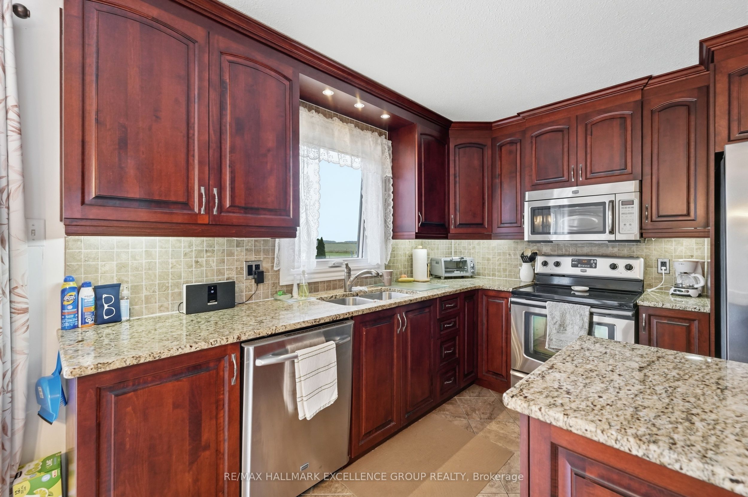 3160 Dunning Road Property Photo 11