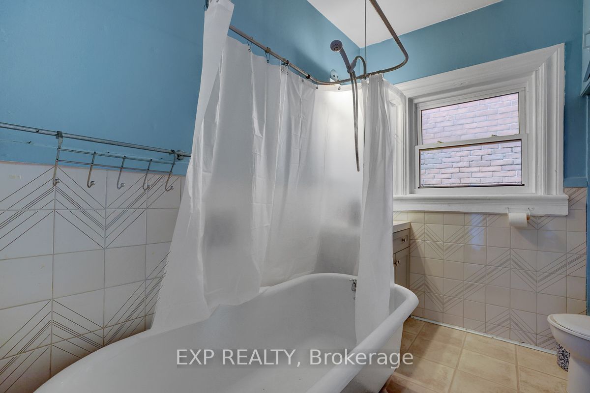 127 Osgoode Street Property Photo 33