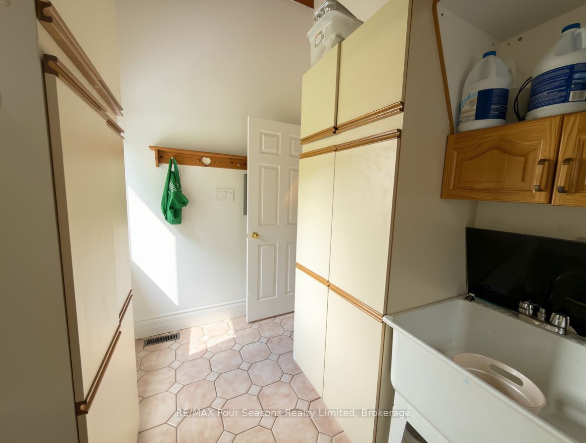 172 Carmichael Crescent Property Photo 38