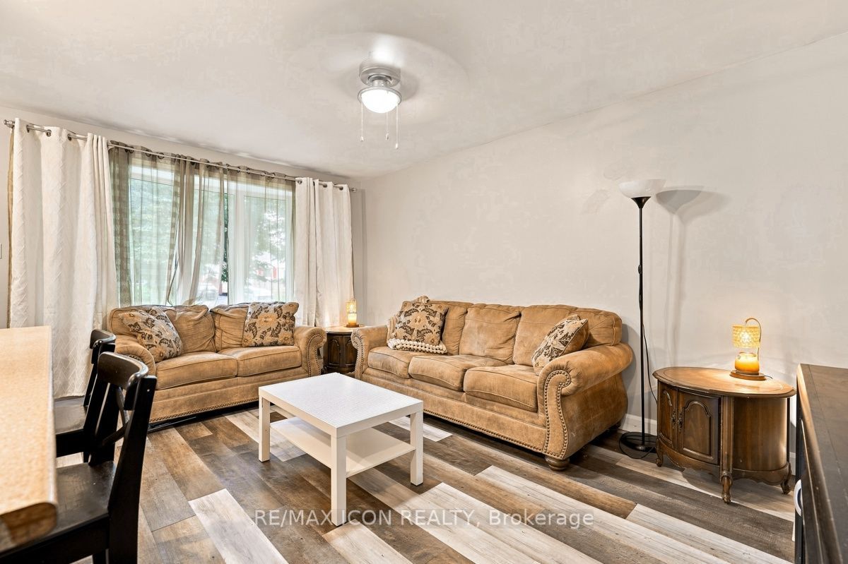 25 Upcott Crescent Property Photo 6