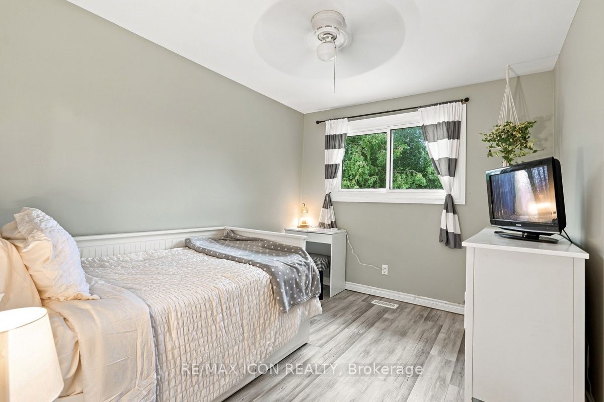 25 Upcott Crescent Property Photo 20