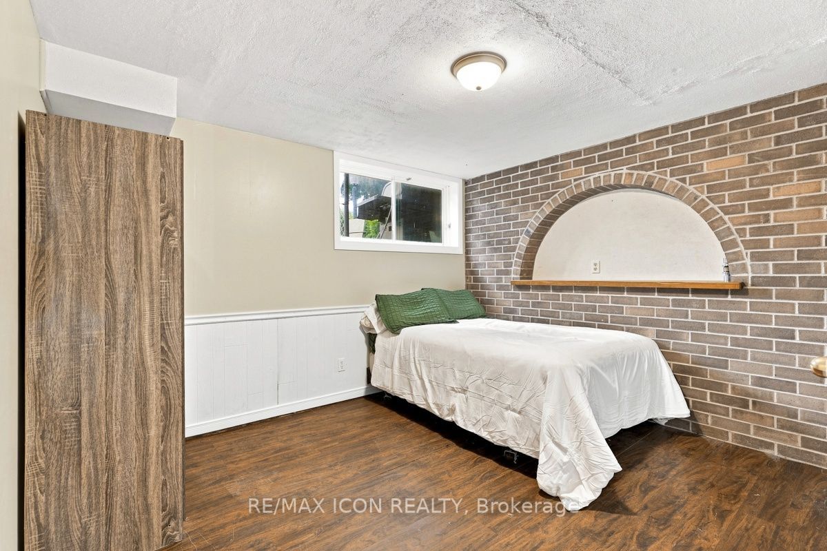 25 Upcott Crescent Property Photo 23