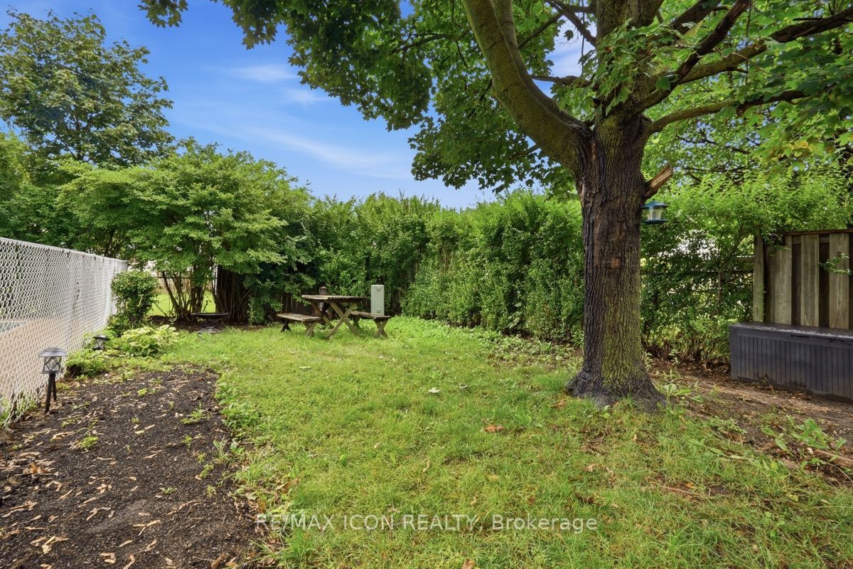 25 Upcott Crescent Property Photo 33