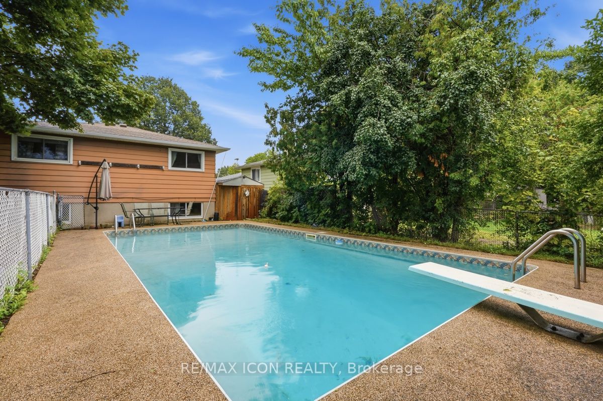 25 Upcott Crescent Property Photo 43