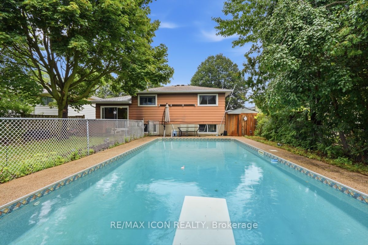25 Upcott Crescent Property Photo 44