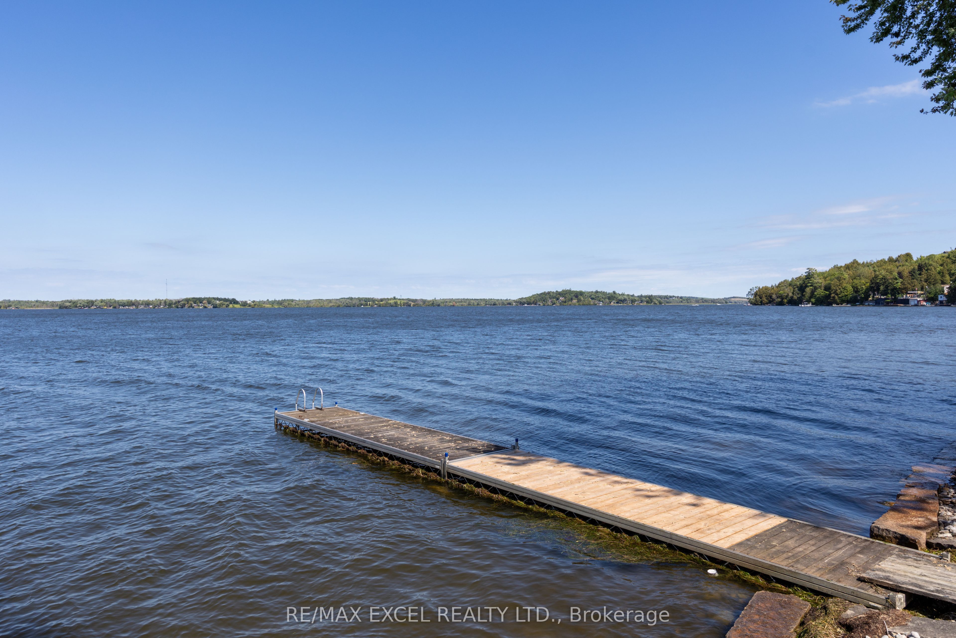84 Parker Dr Property Photo 2