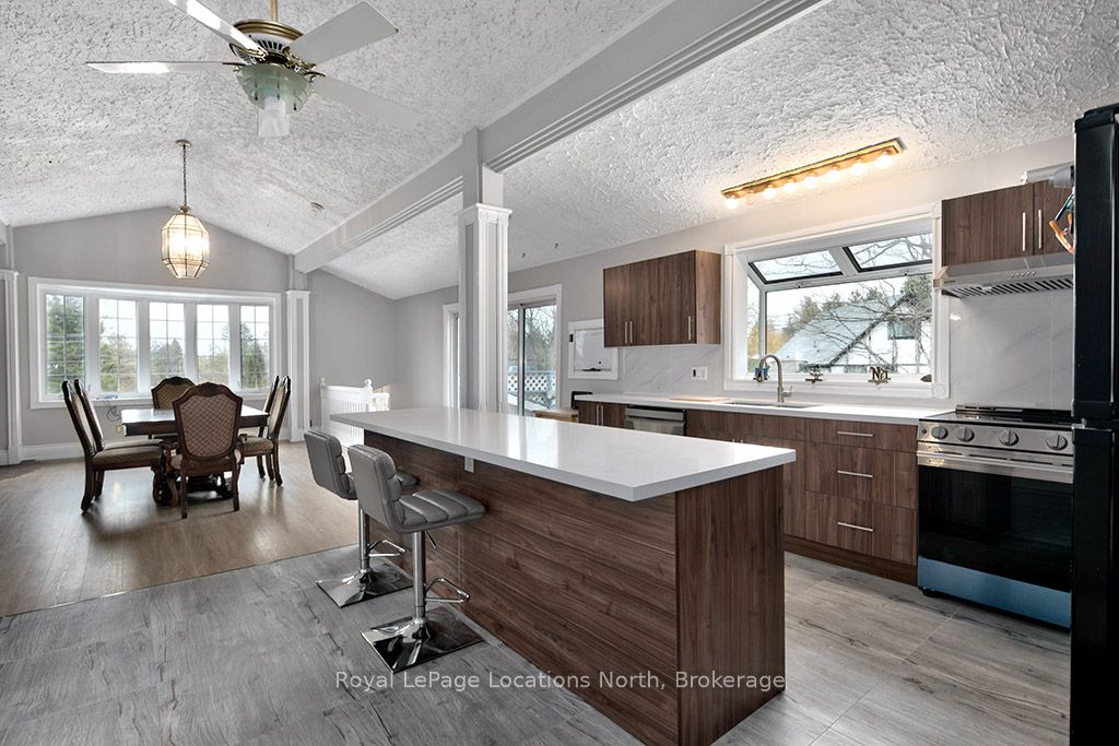 252 Swiss Meadows Boulevard Property Photo 8