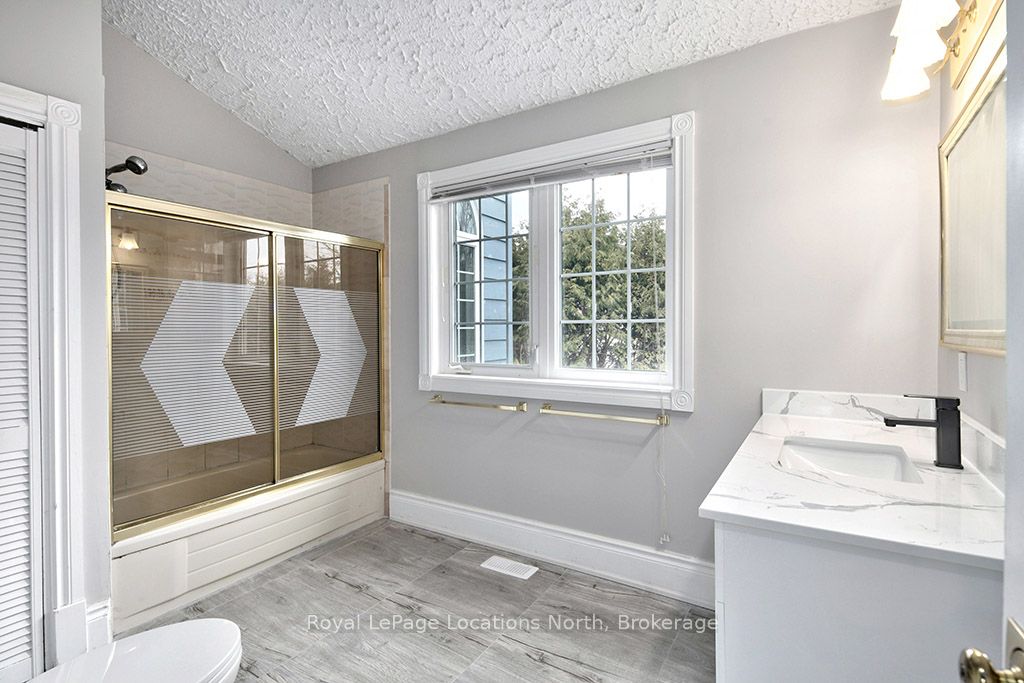 252 Swiss Meadows Boulevard Property Photo 11
