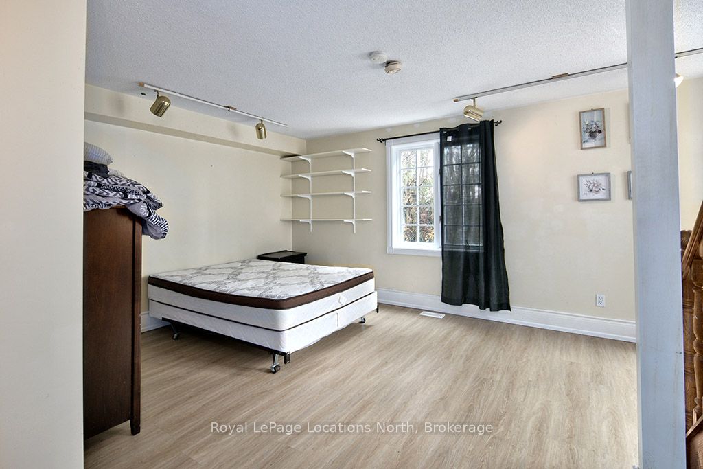 252 Swiss Meadows Boulevard Property Photo 32