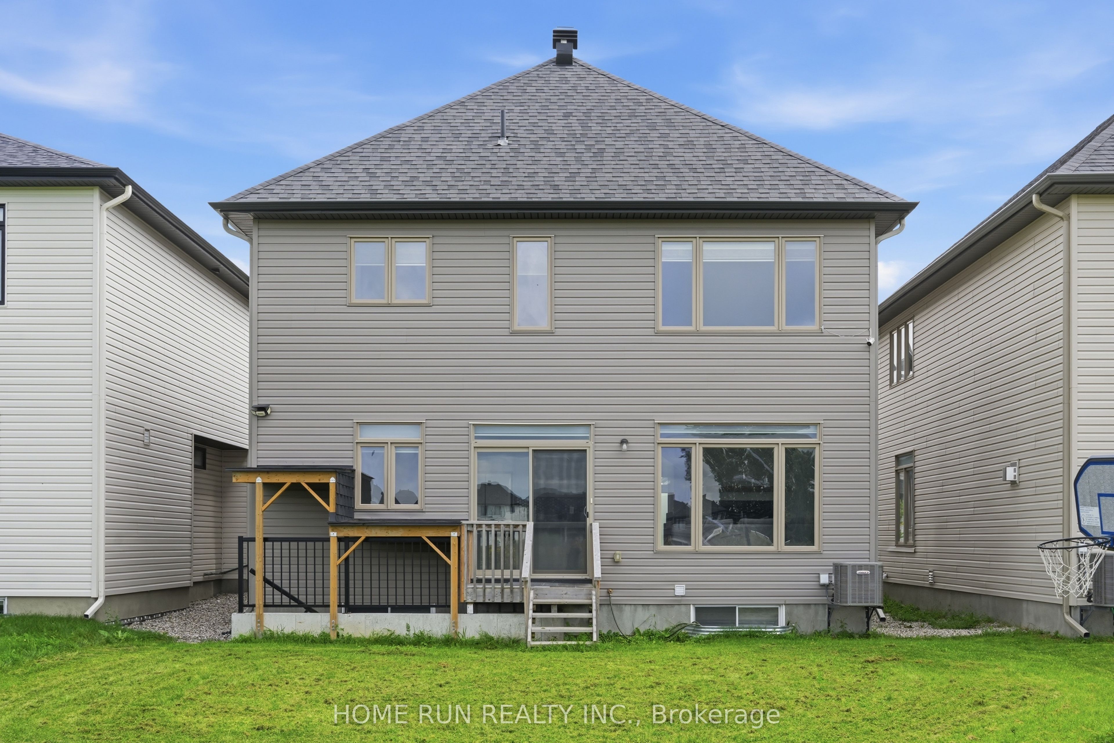 912 Duxbury Lane Property Photo 46