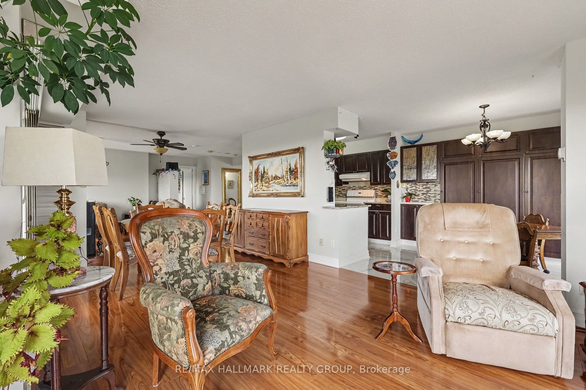 545 St Laurent Boulevard 805 Property Photo 7